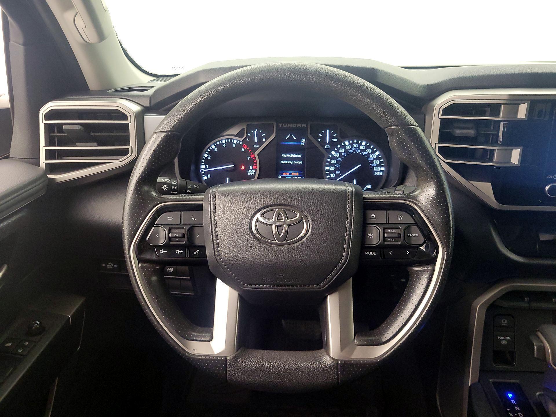 Thumbnail: 2022 Toyota Tundra - 10