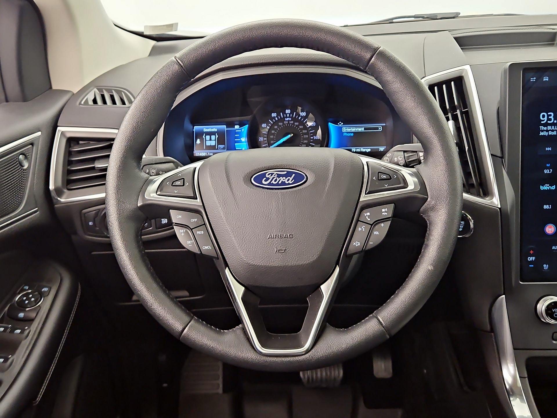 Thumbnail: 2022 Ford Edge - 10