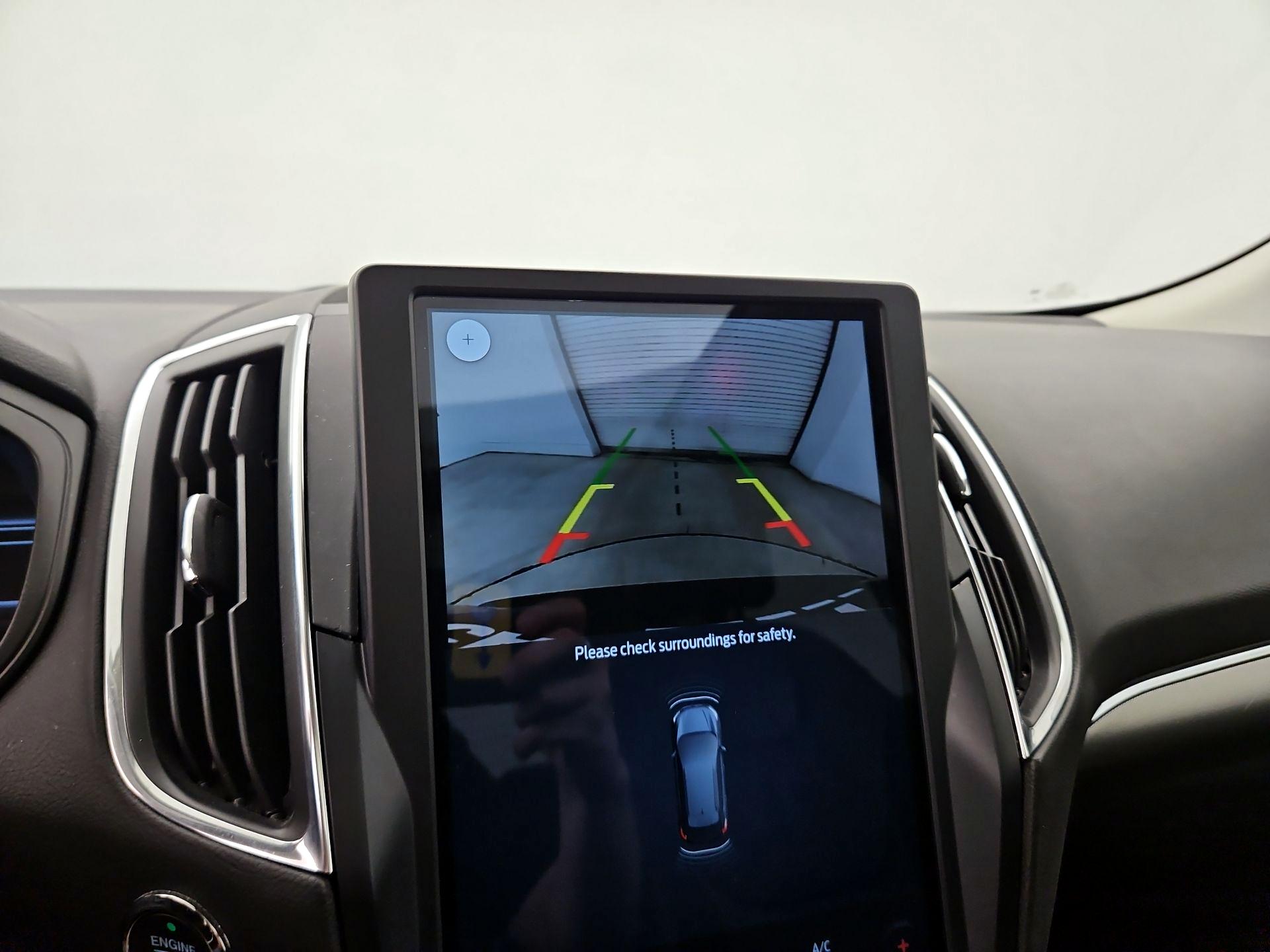 Thumbnail: 2022 Ford Edge - 14