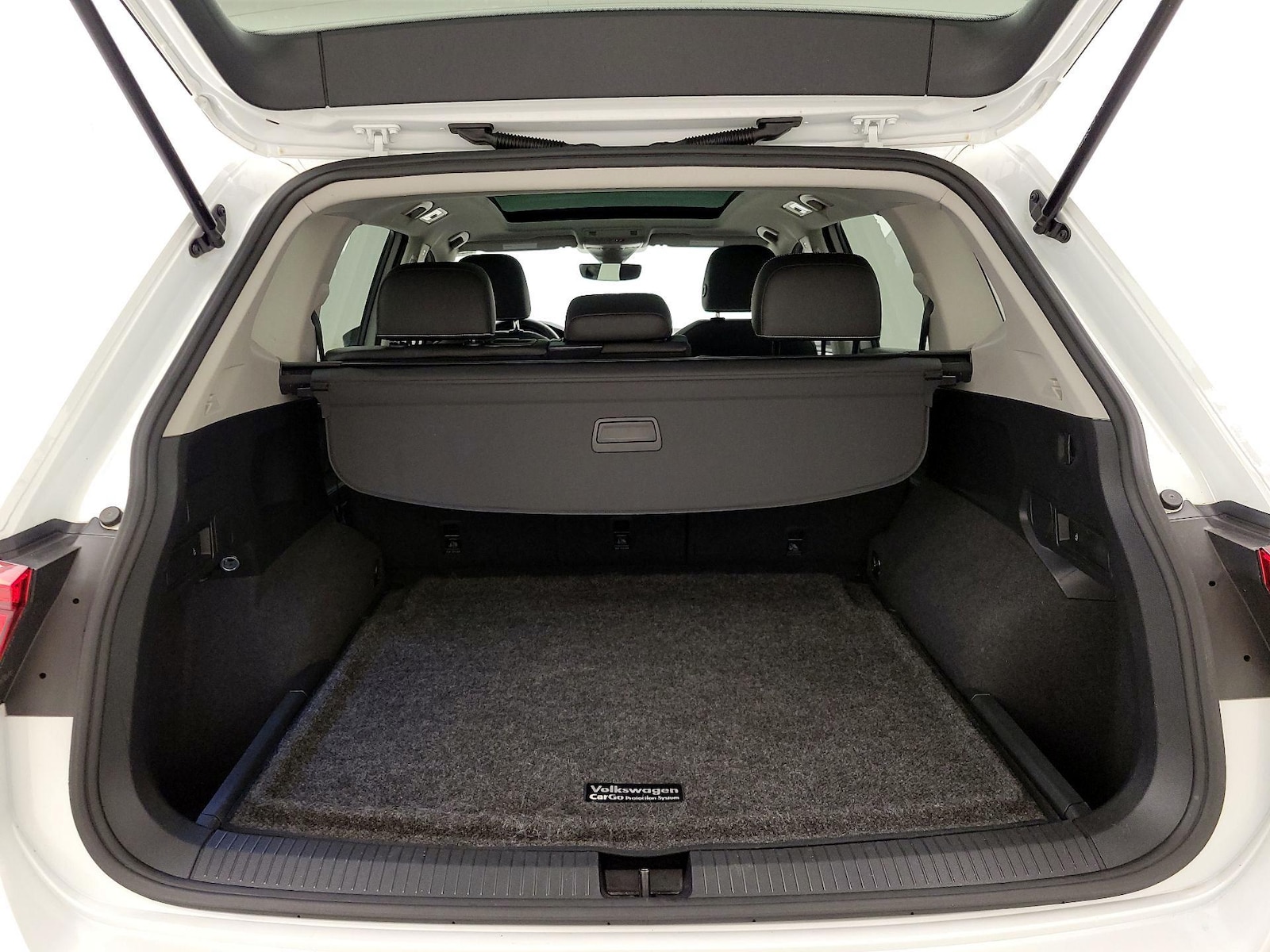 2023 Volkswagen Tiguan SE - Photo 22