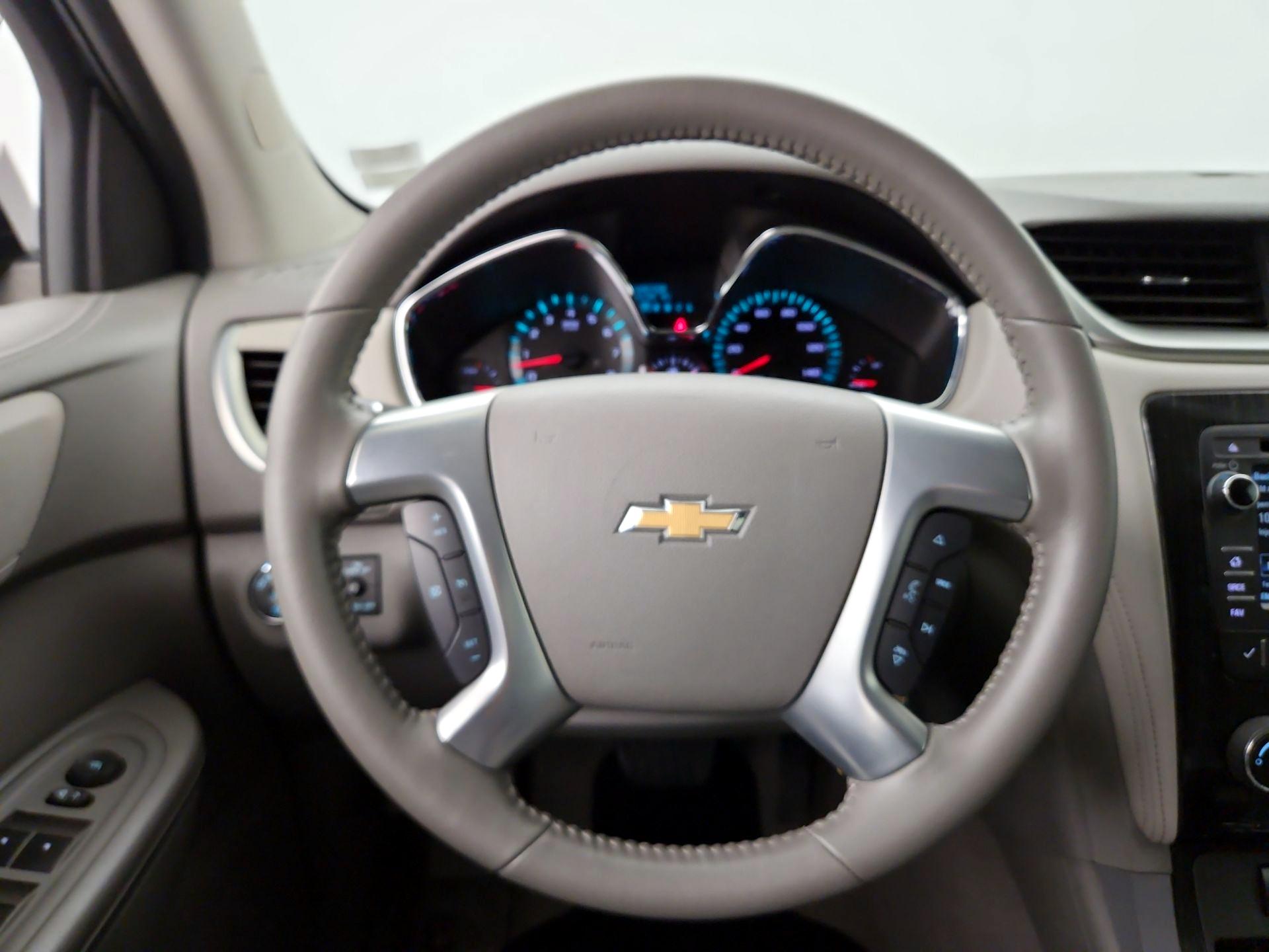 Thumbnail: 2017 Chevrolet Traverse - 10
