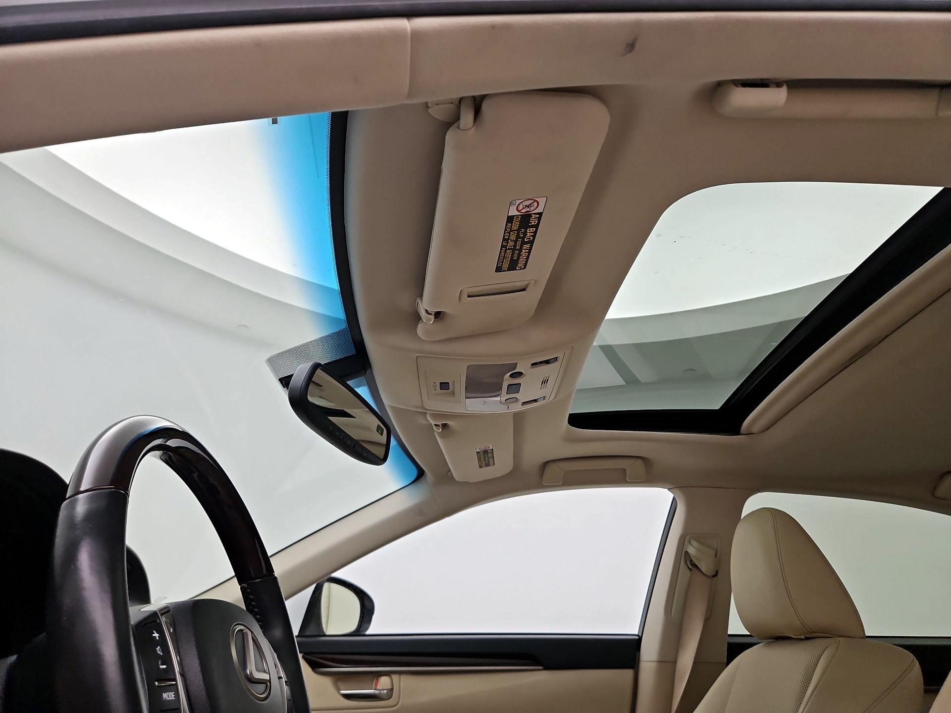 Thumbnail: 2014 Lexus ES - 19