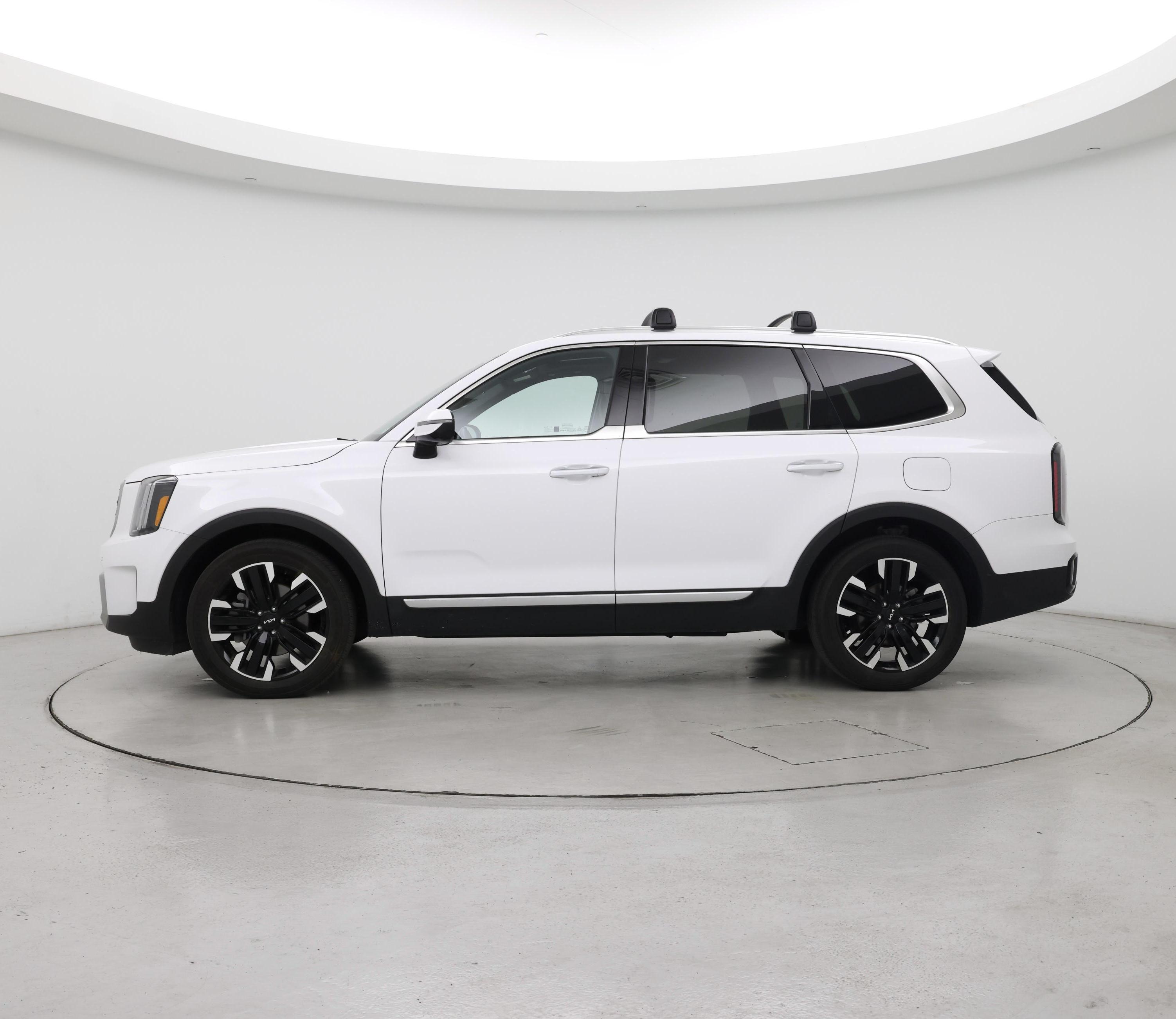 Thumbnail: 2023 Kia Telluride - 3