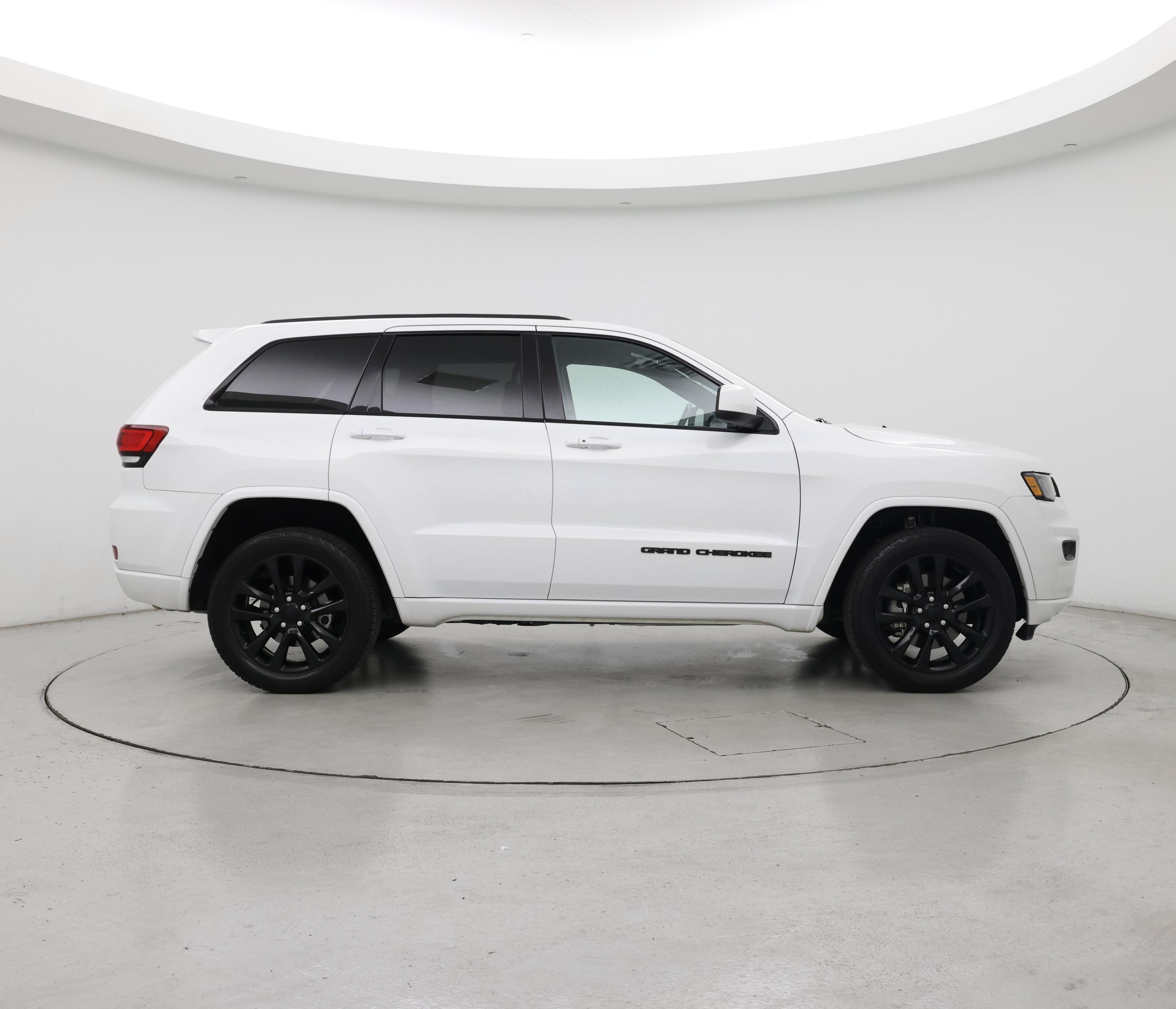 Thumbnail: 2021 Jeep Grand Cherokee - 7