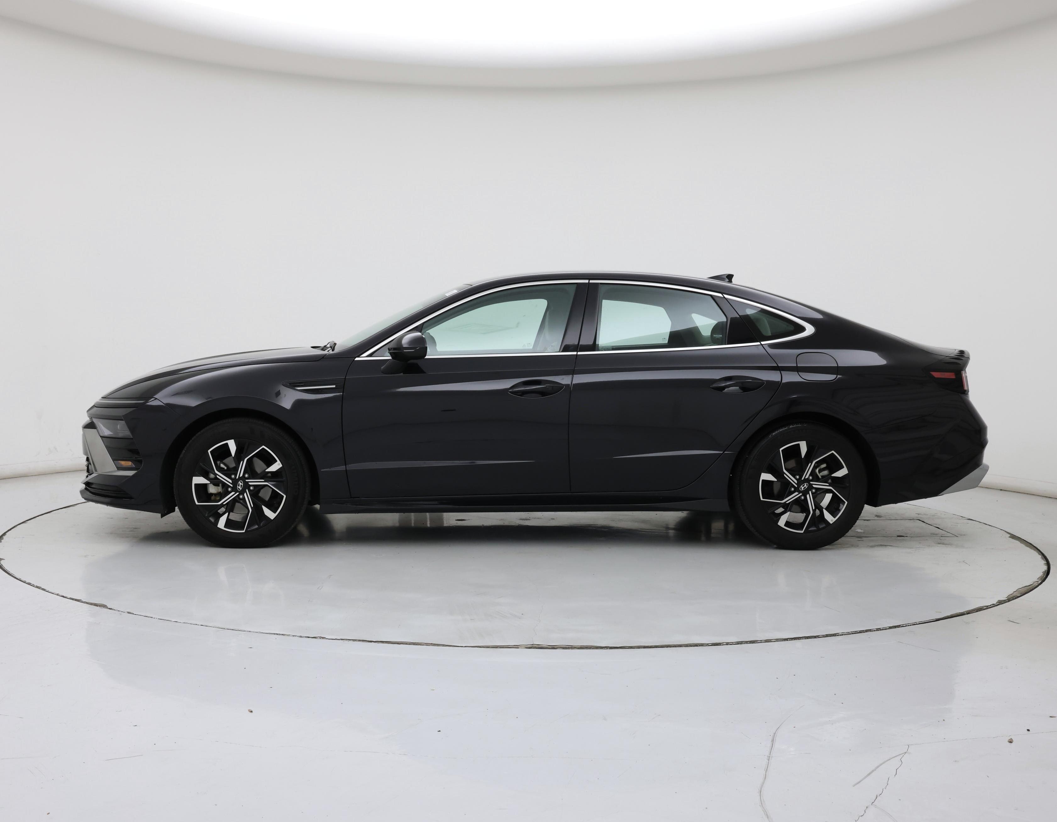 Thumbnail: 2025 Hyundai Sonata - 3
