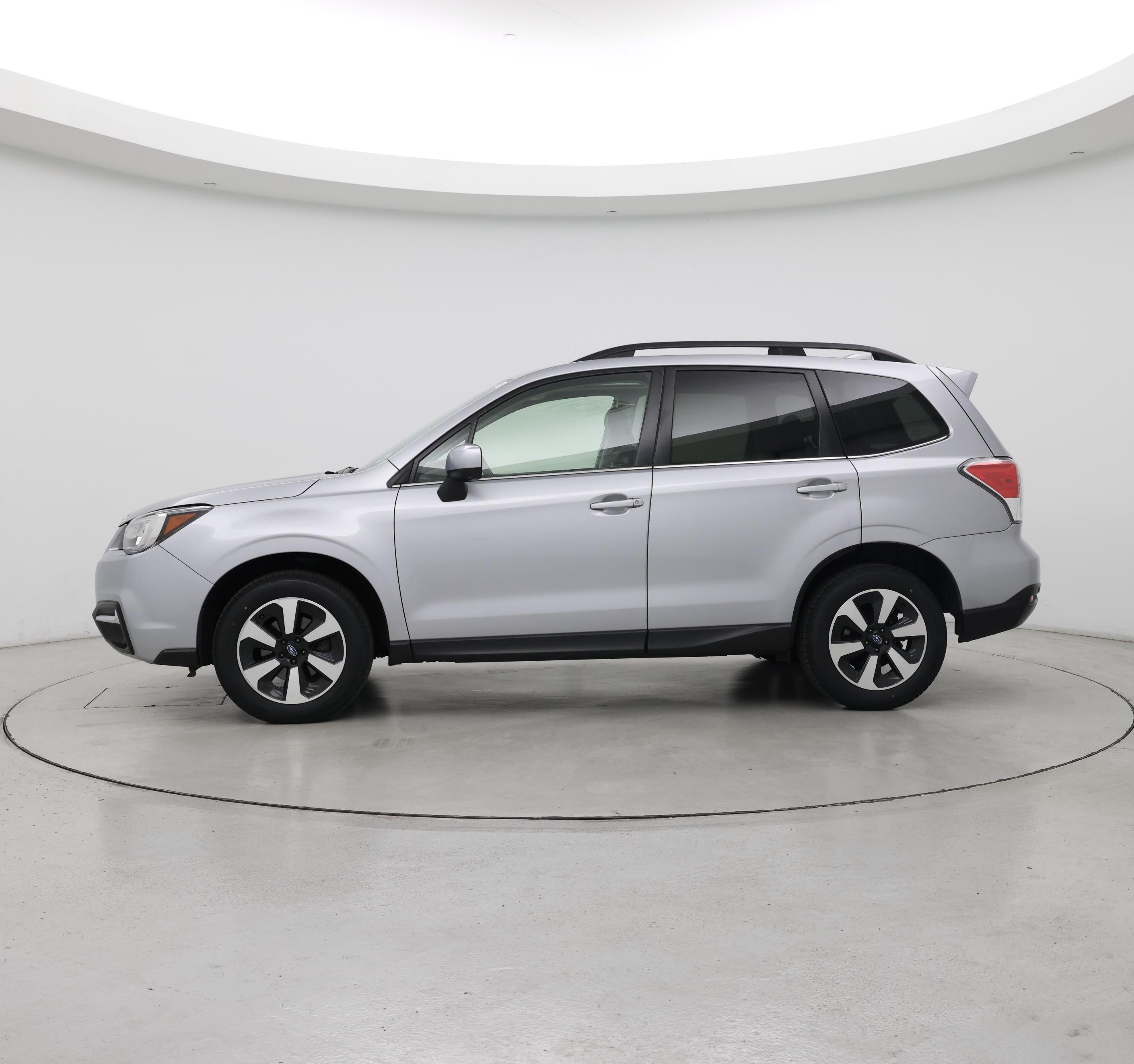 Thumbnail: 2017 Subaru Forester - 3
