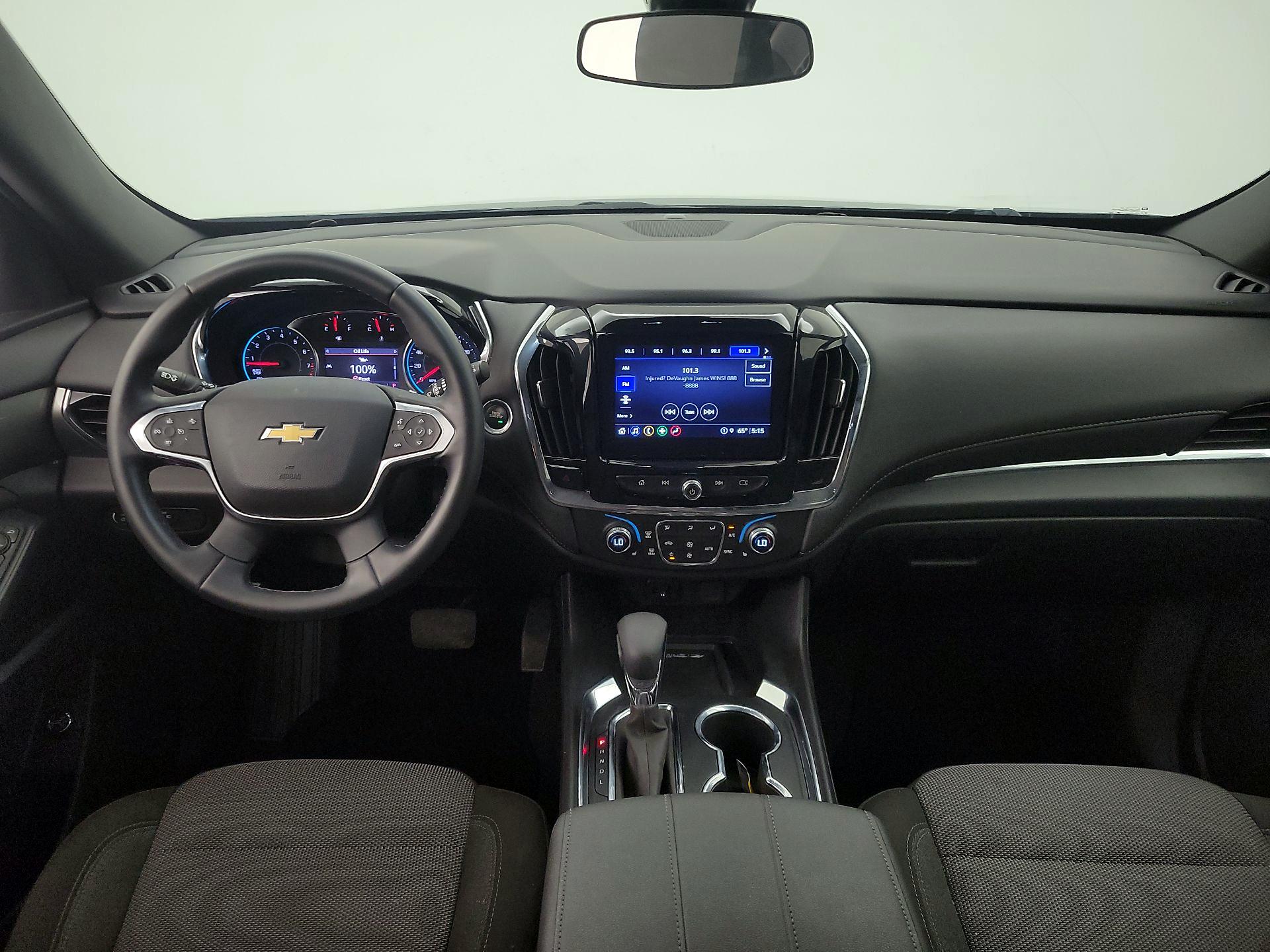 Thumbnail: 2023 Chevrolet Traverse - 9