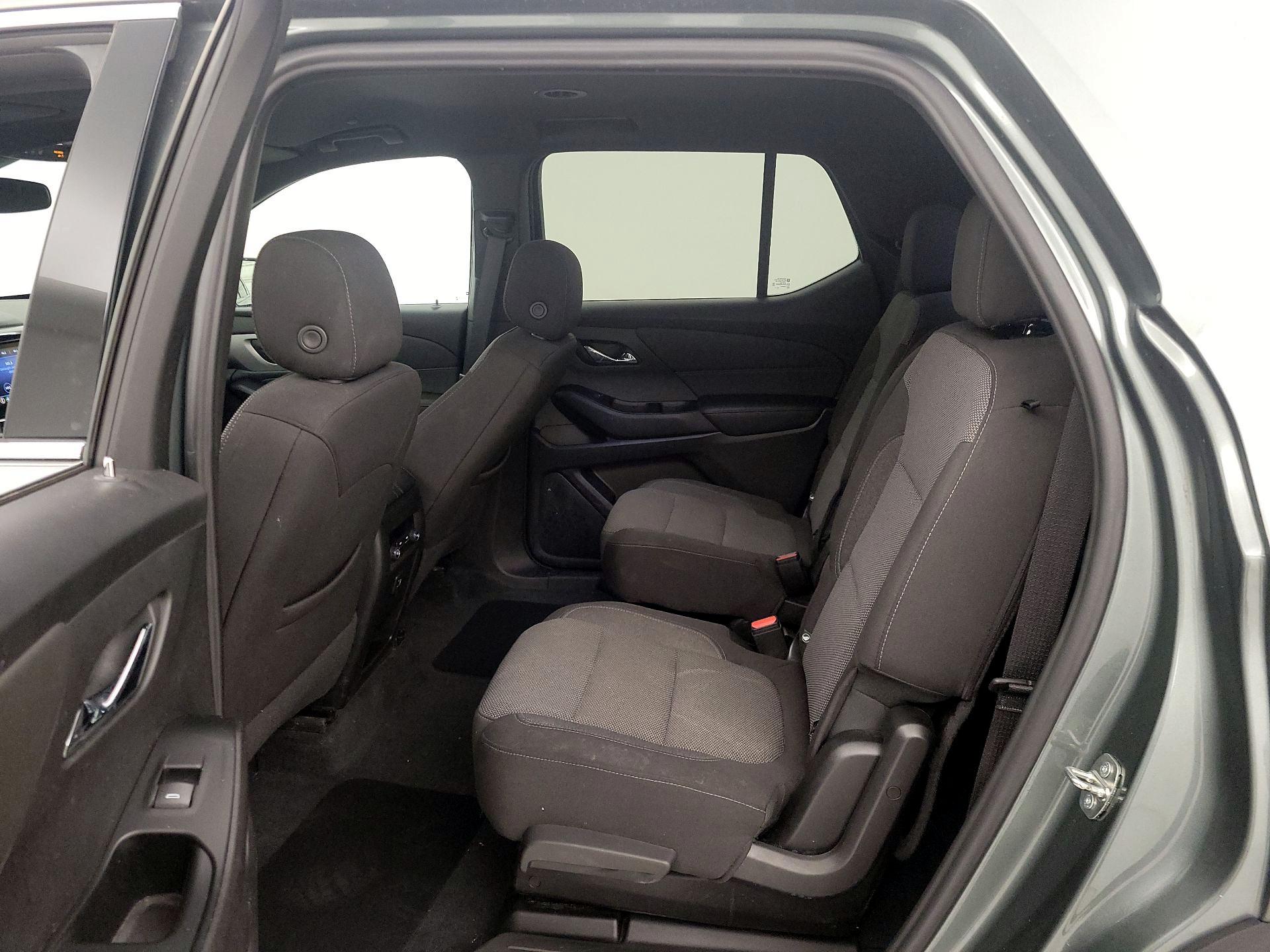 Thumbnail: 2023 Chevrolet Traverse - 19