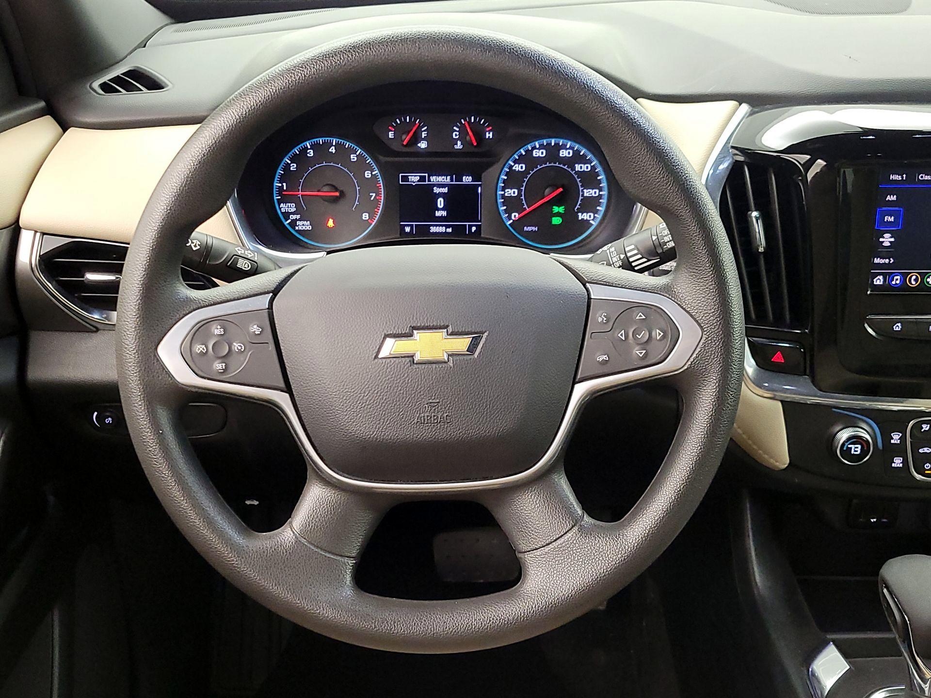 Thumbnail: 2023 Chevrolet Traverse - 10