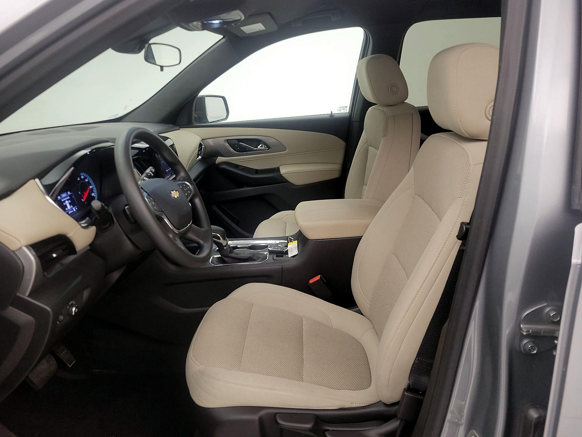 Thumbnail: 2023 Chevrolet Traverse - 11