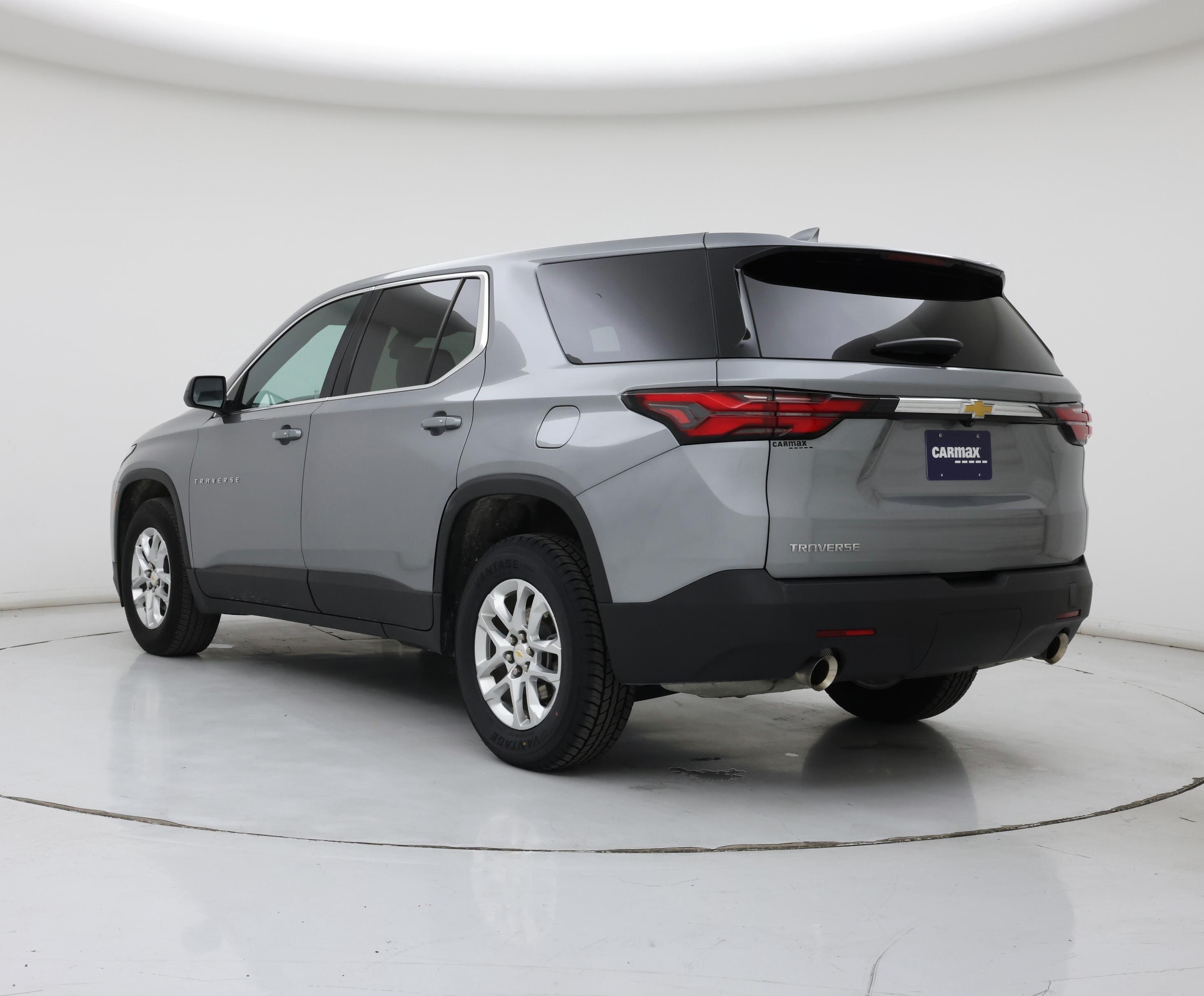 Thumbnail: 2023 Chevrolet Traverse - 2