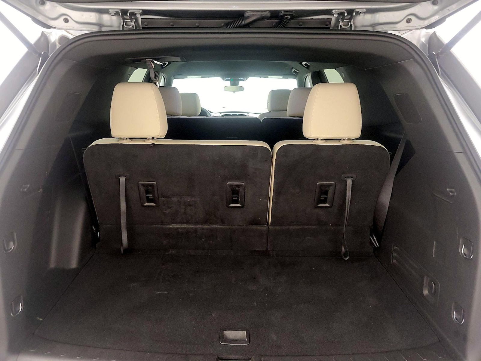2023 Chevrolet Traverse LS - Photo 22