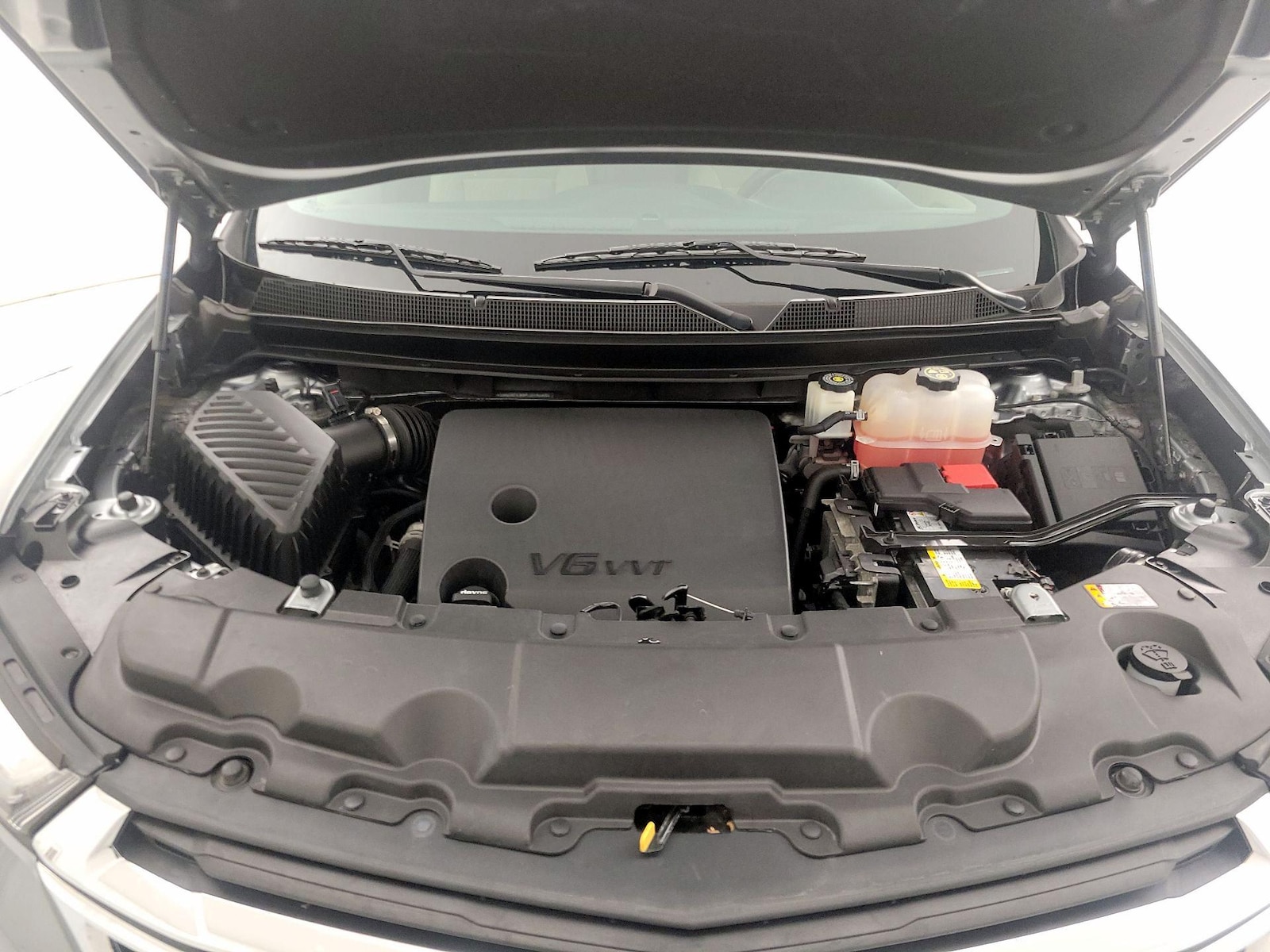 2023 Chevrolet Traverse LS - Photo 24