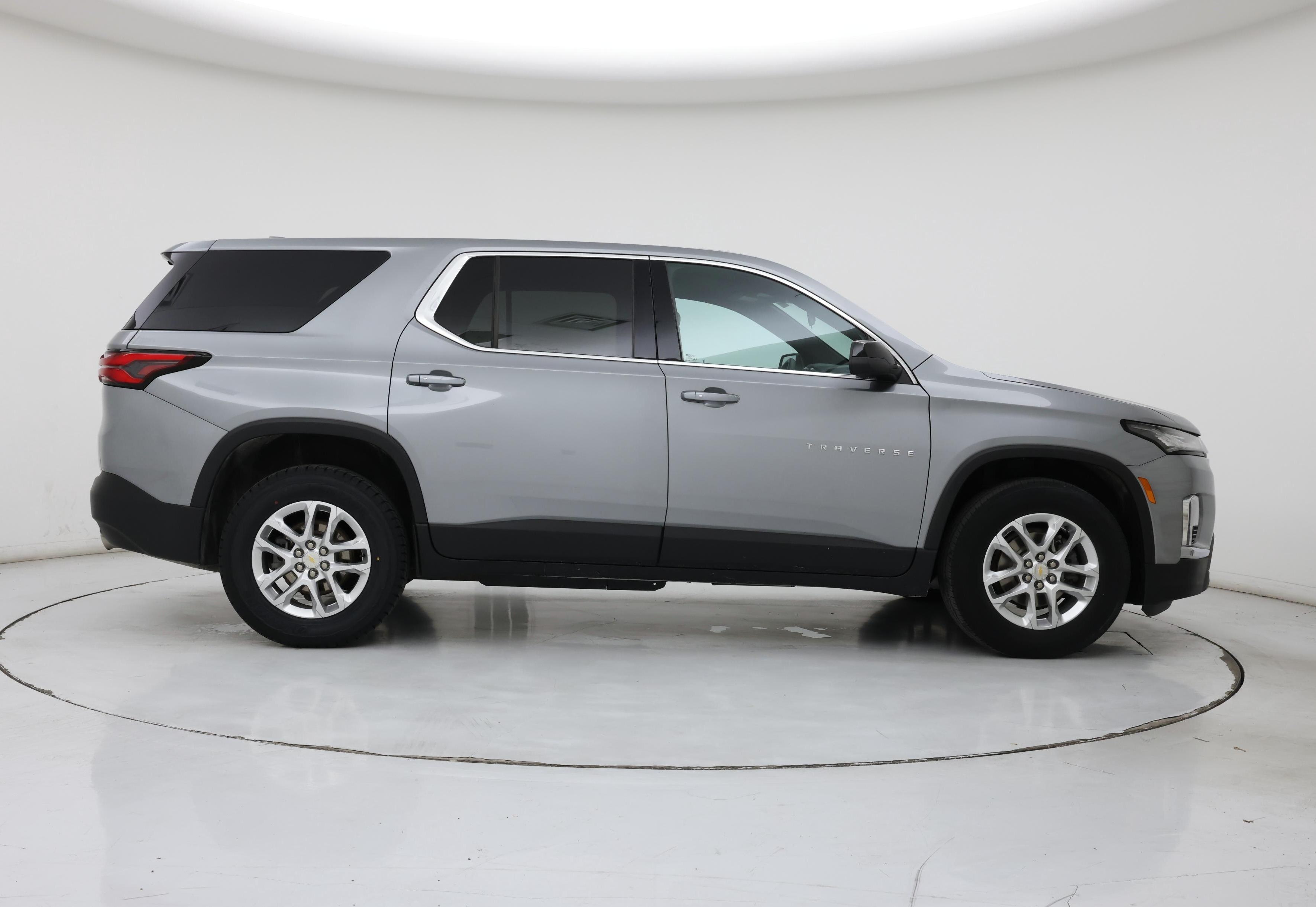 Thumbnail: 2023 Chevrolet Traverse - 7