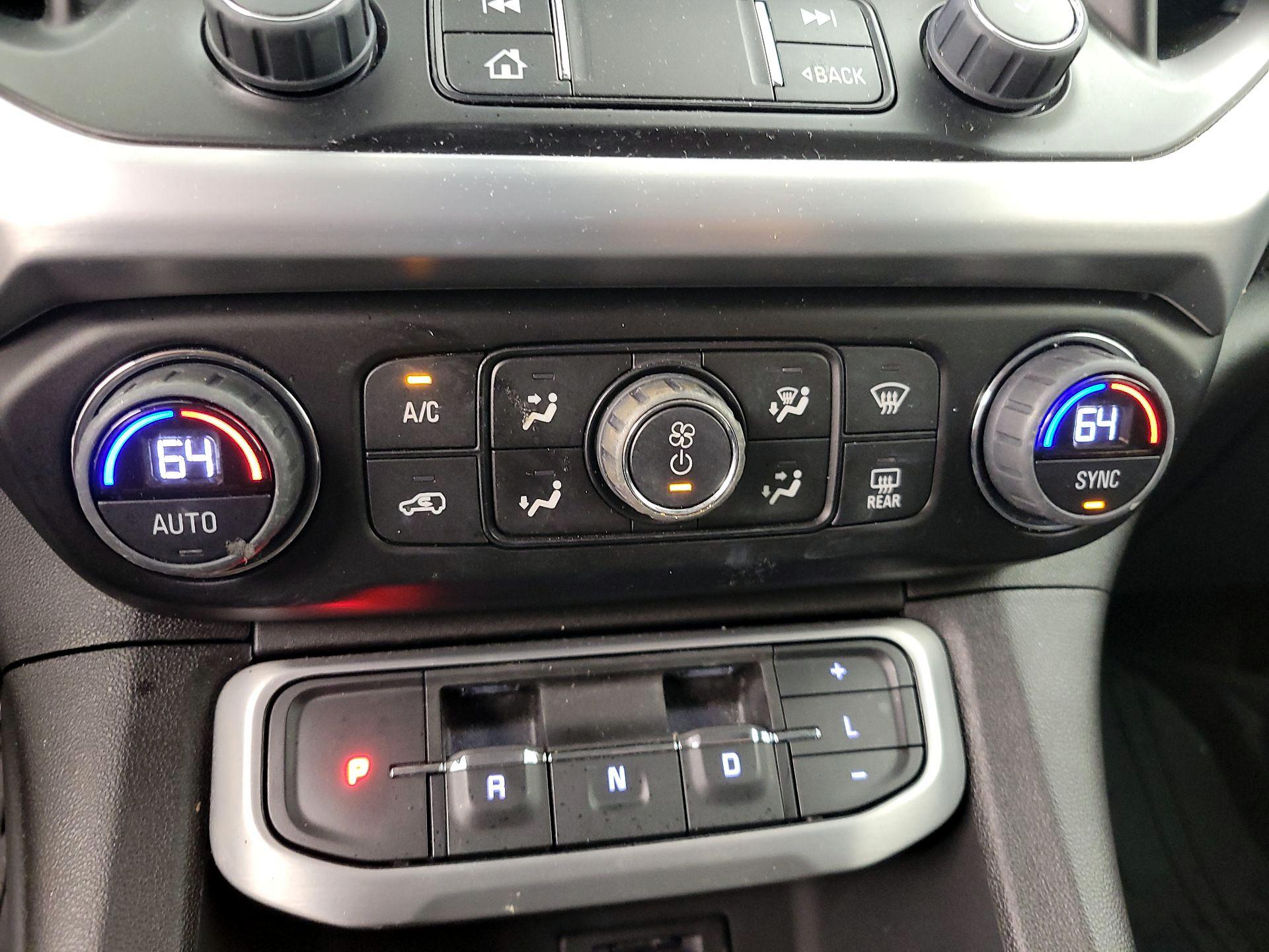 Thumbnail: 2023 GMC Acadia - 16