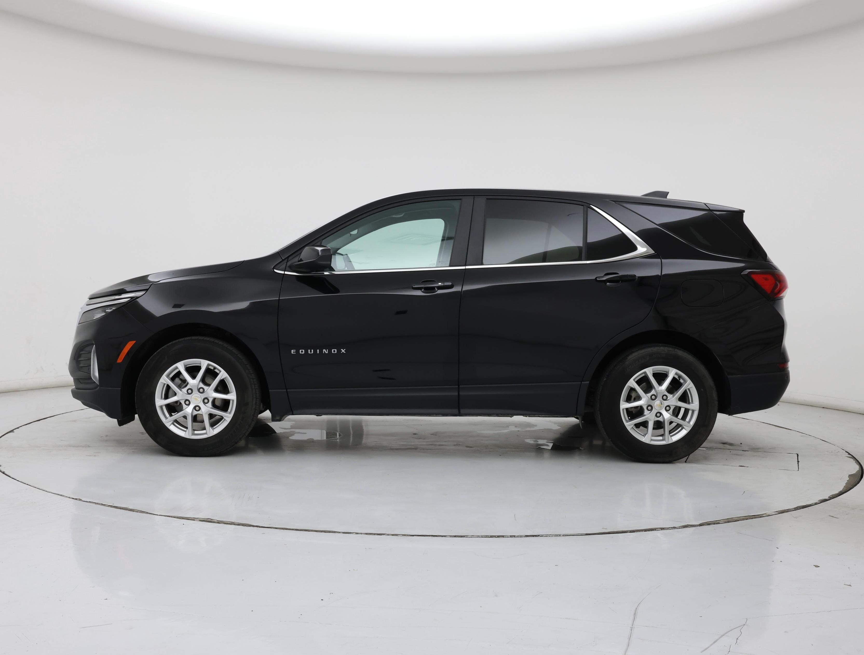 Thumbnail: 2024 Chevrolet Equinox - 3