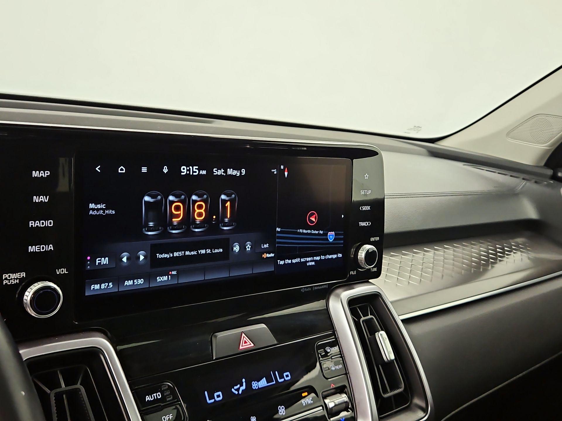 Thumbnail: 2022 Kia Sorento - 16