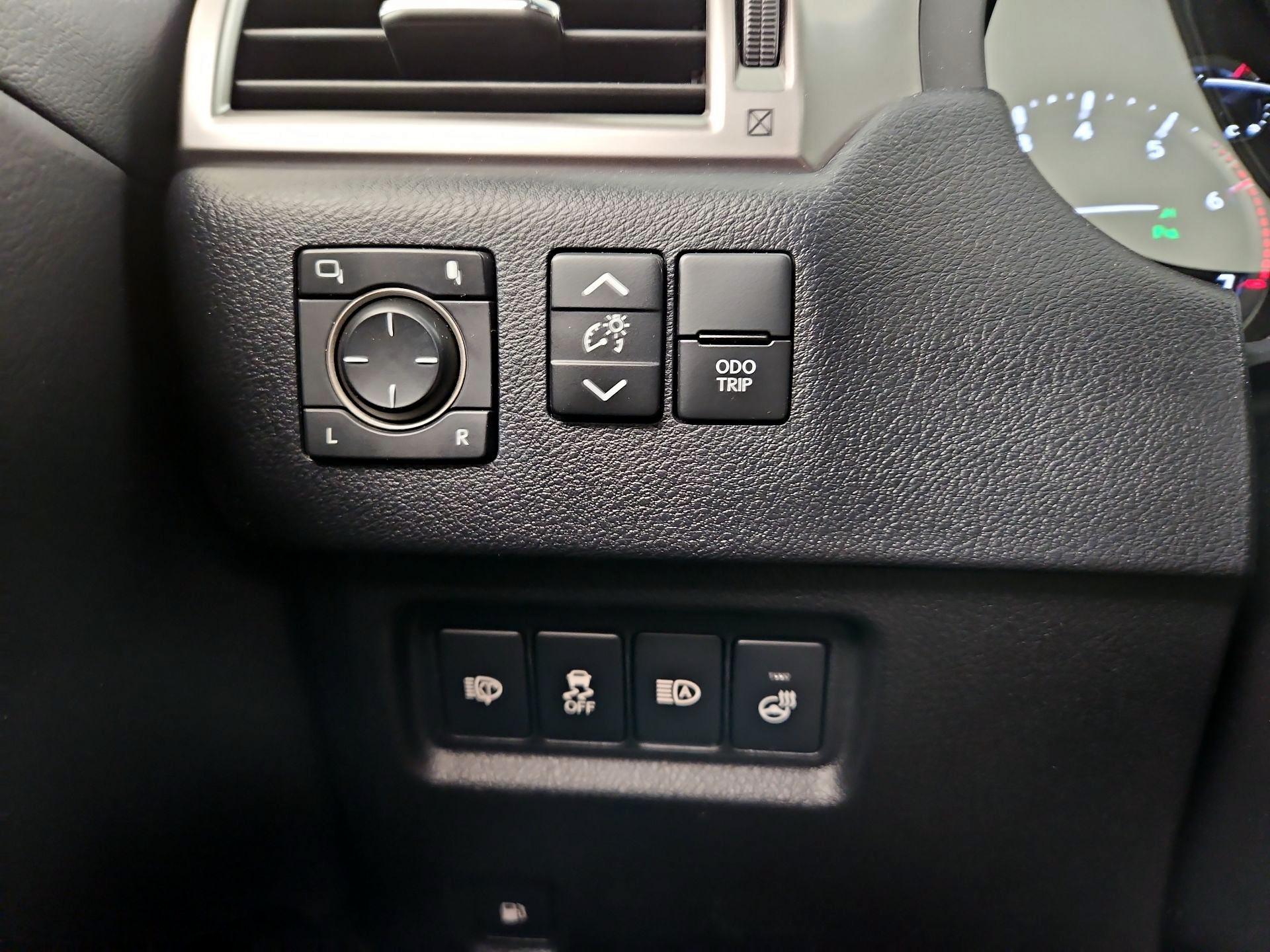 Thumbnail: 2023 Lexus GX - 13