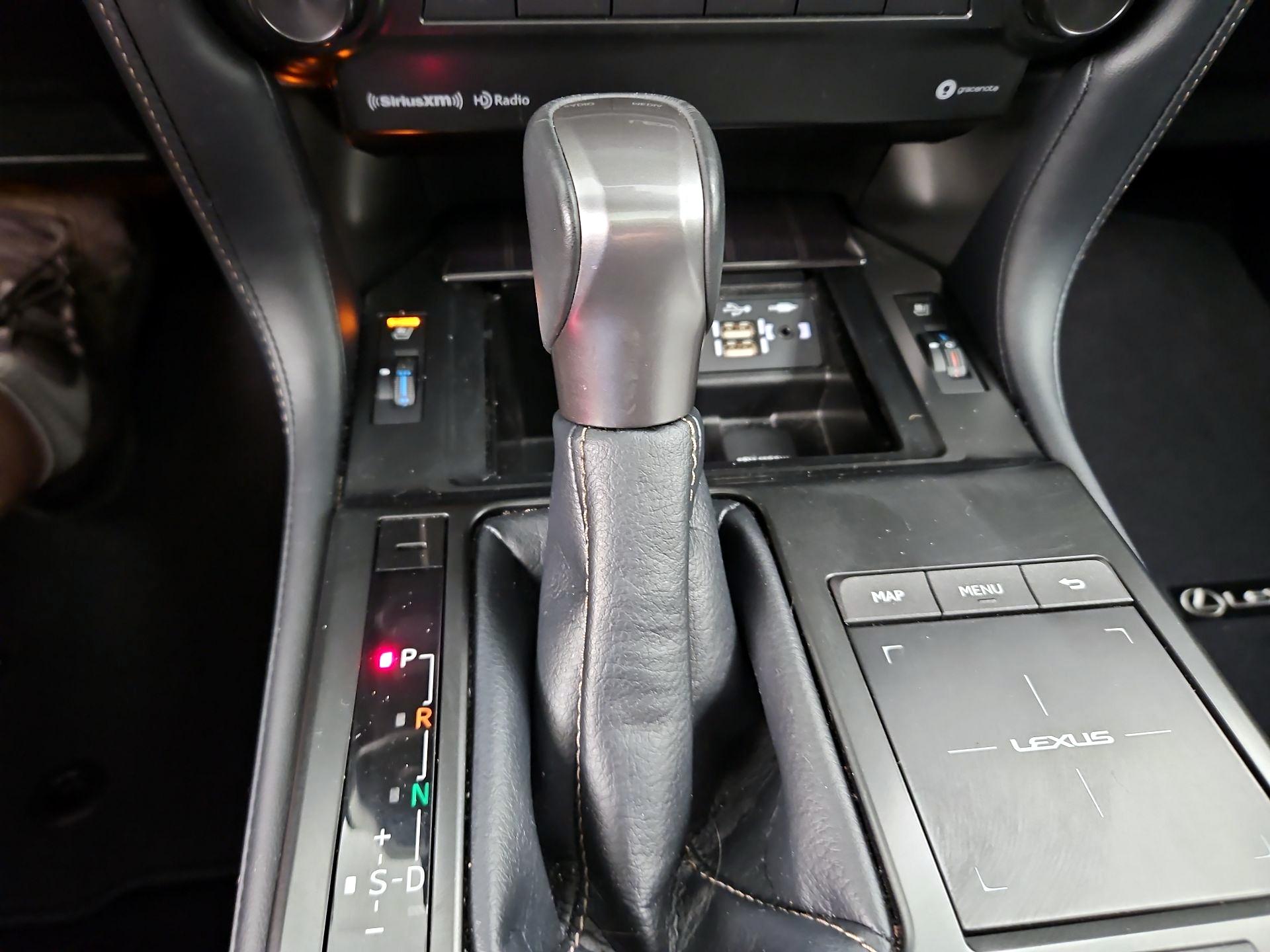 Thumbnail: 2023 Lexus GX - 18