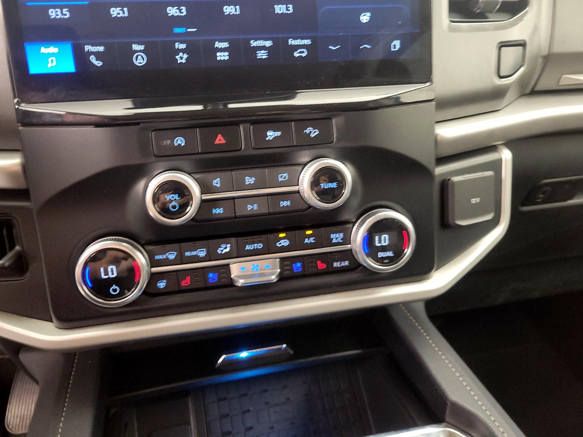 Thumbnail: 2024 Ford Expedition MAX - 17