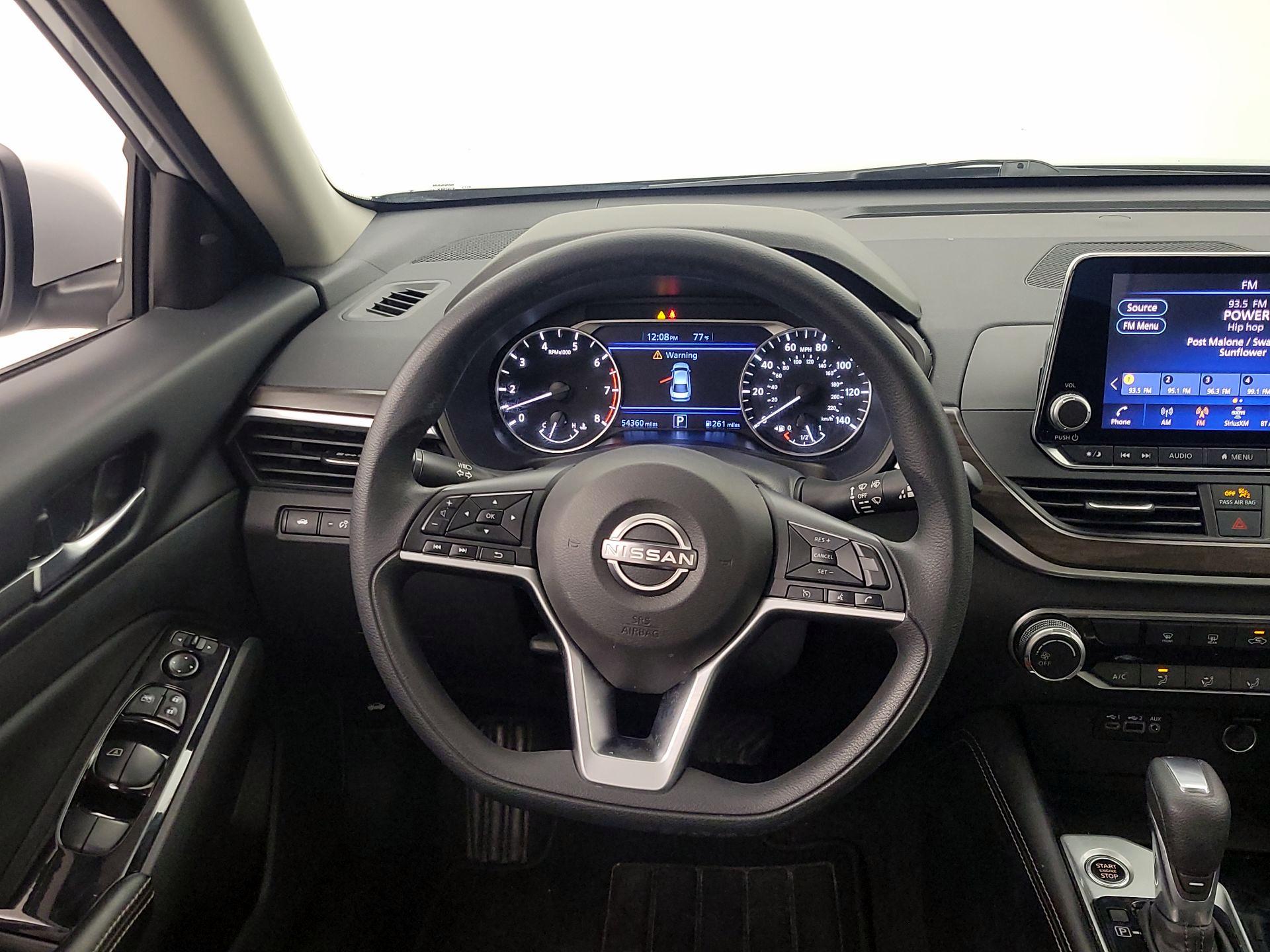 Thumbnail: 2023 Nissan Altima - 10