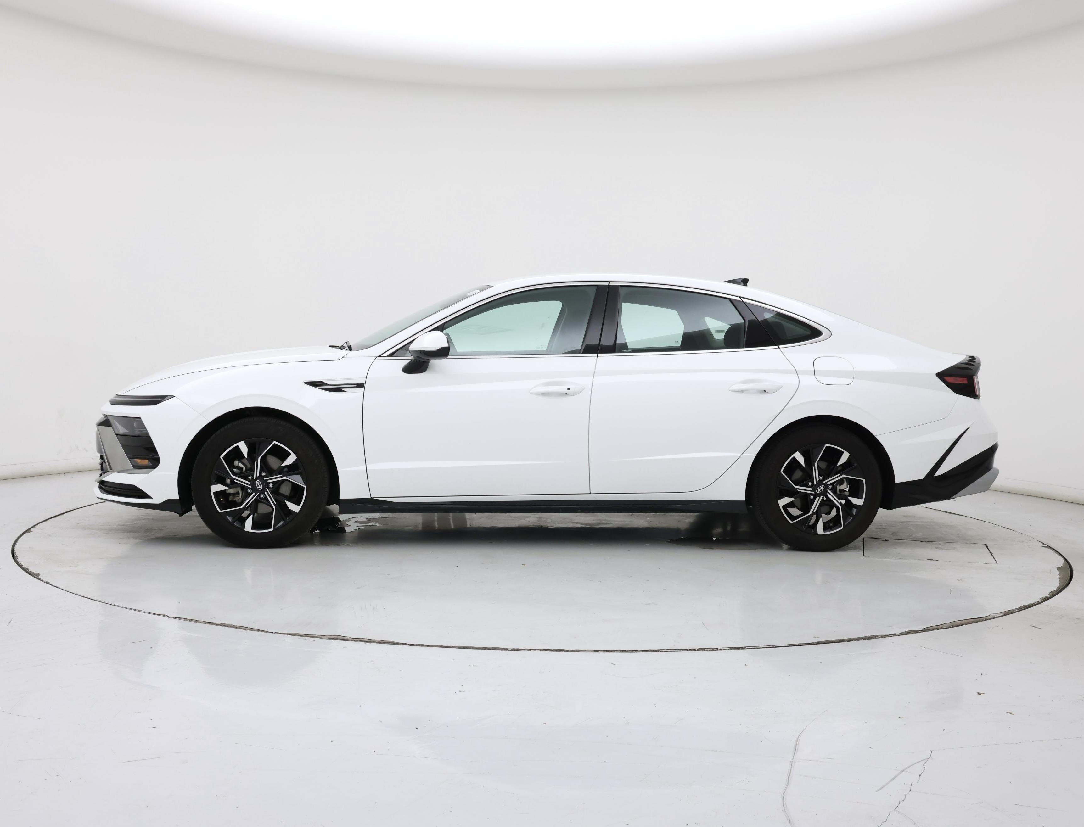 Thumbnail: 2025 Hyundai Sonata - 3