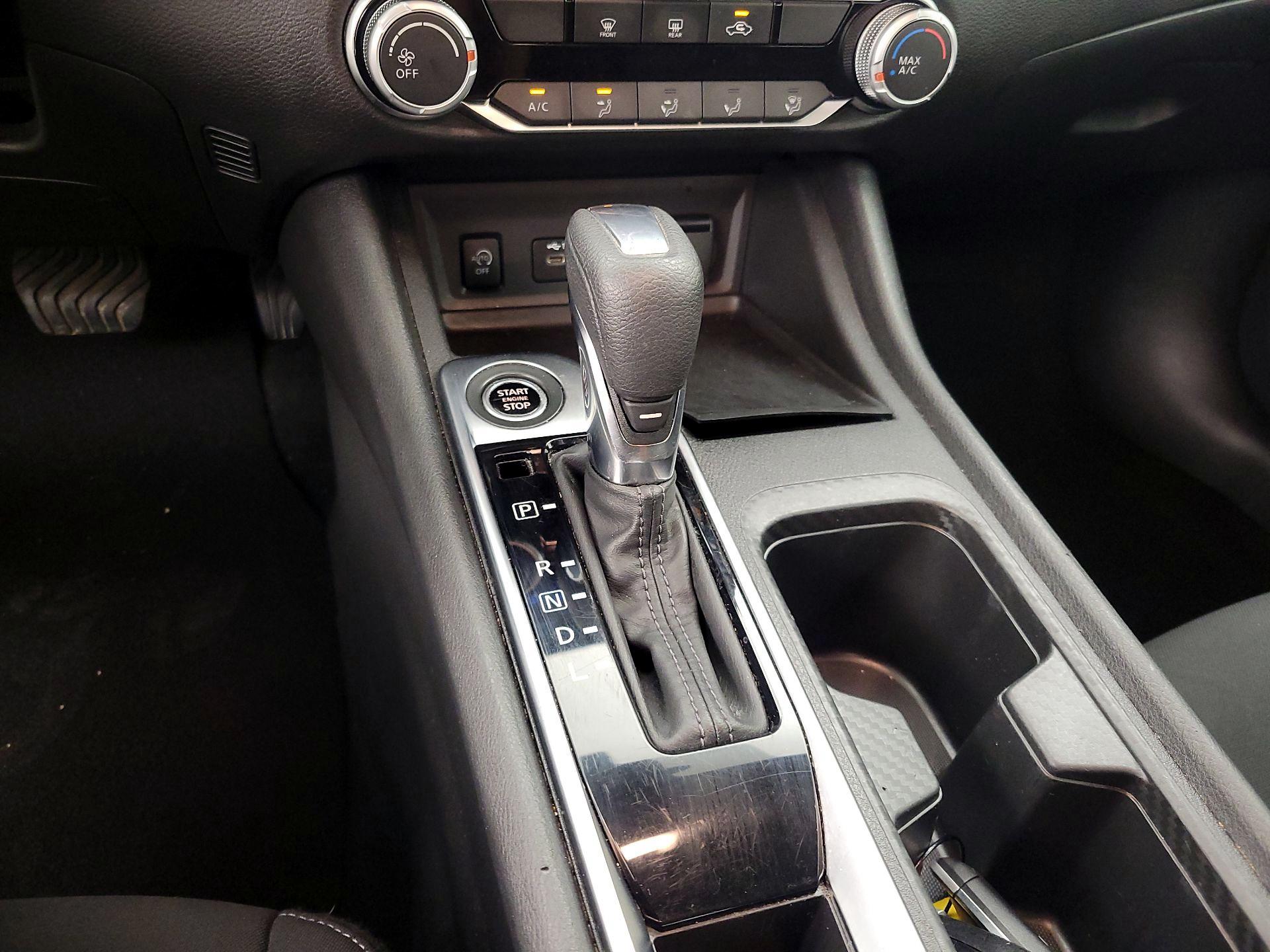 Thumbnail: 2024 Nissan Sentra - 17