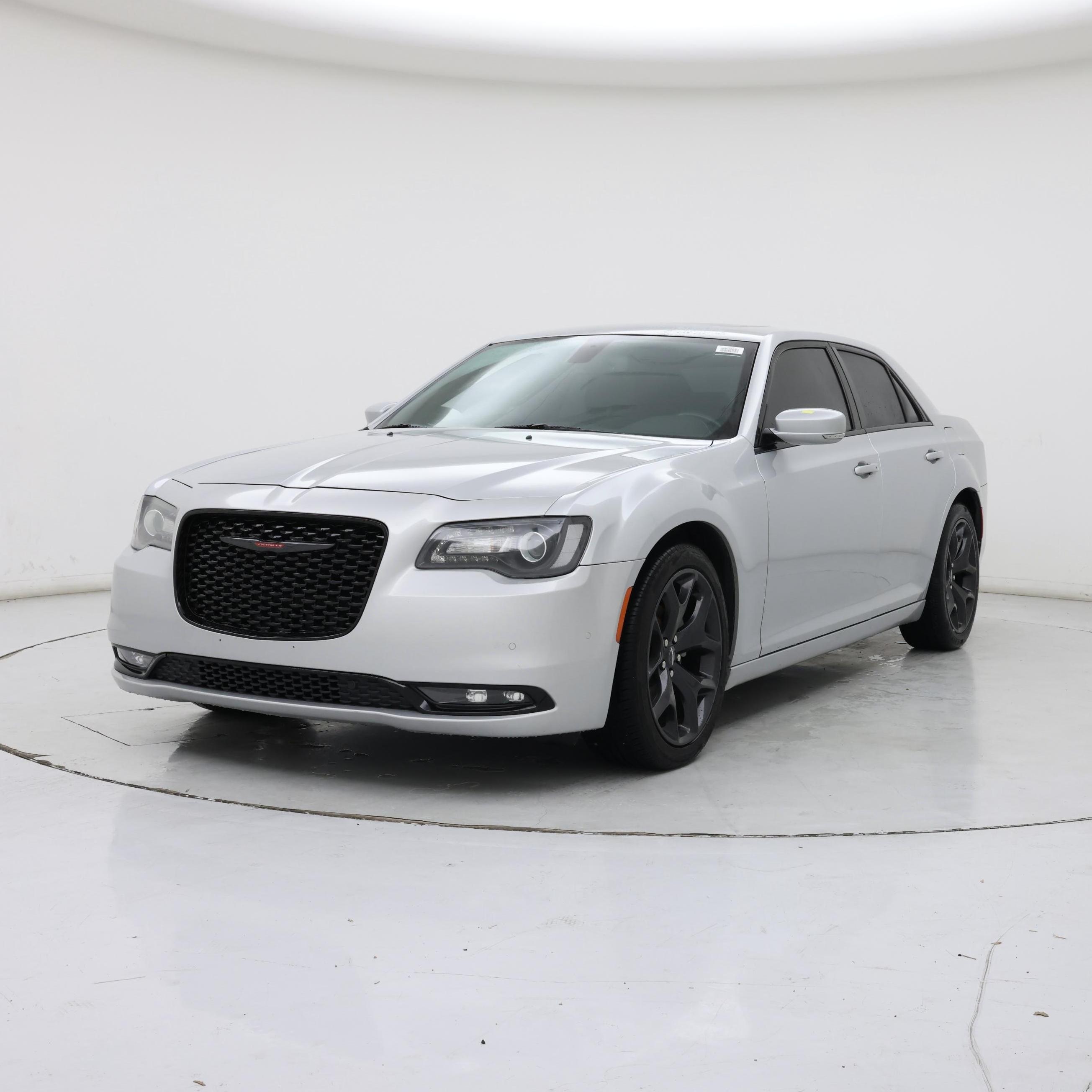 Thumbnail: 2022 Chrysler 300 - 4