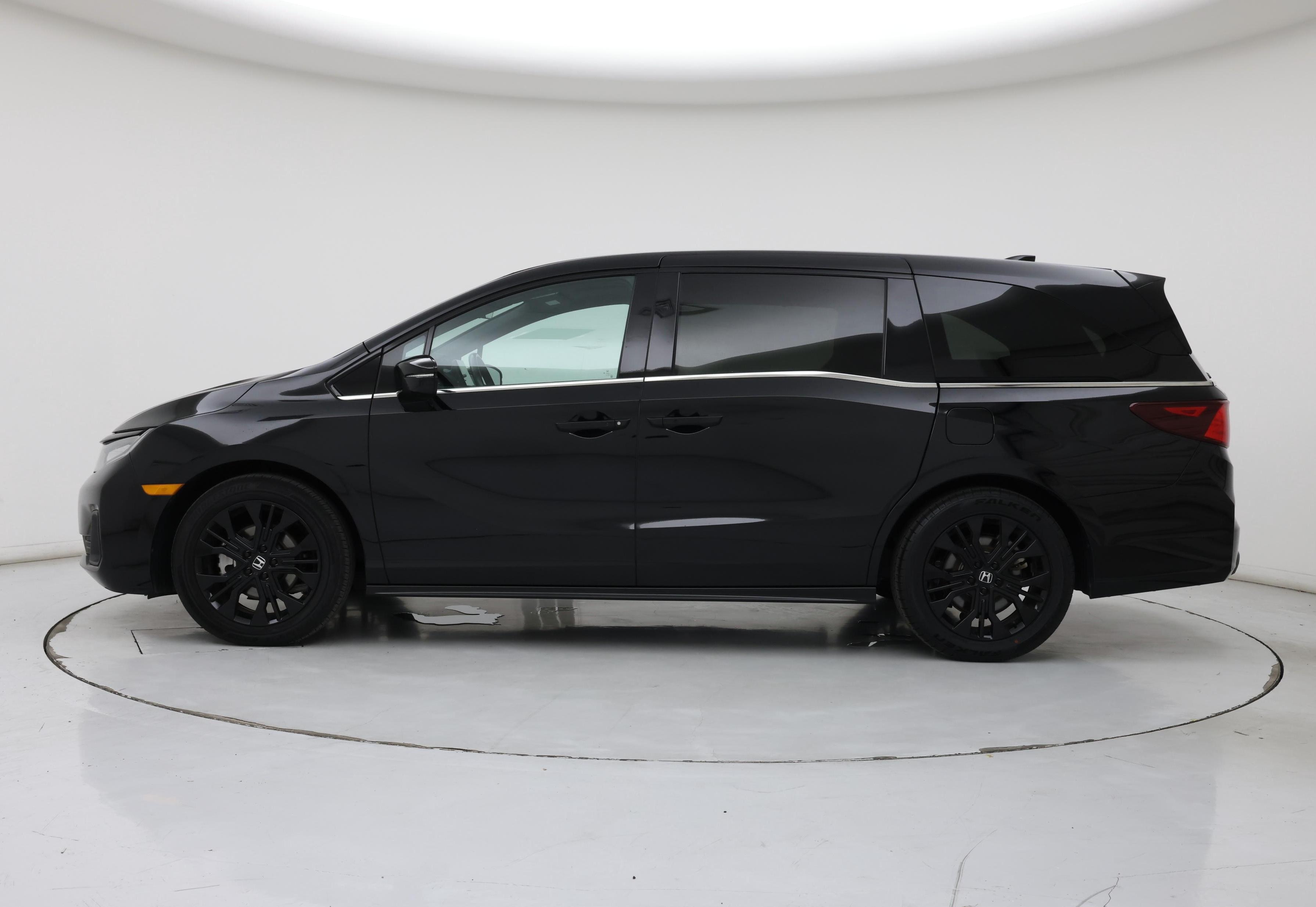 Thumbnail: 2025 Honda Odyssey - 3