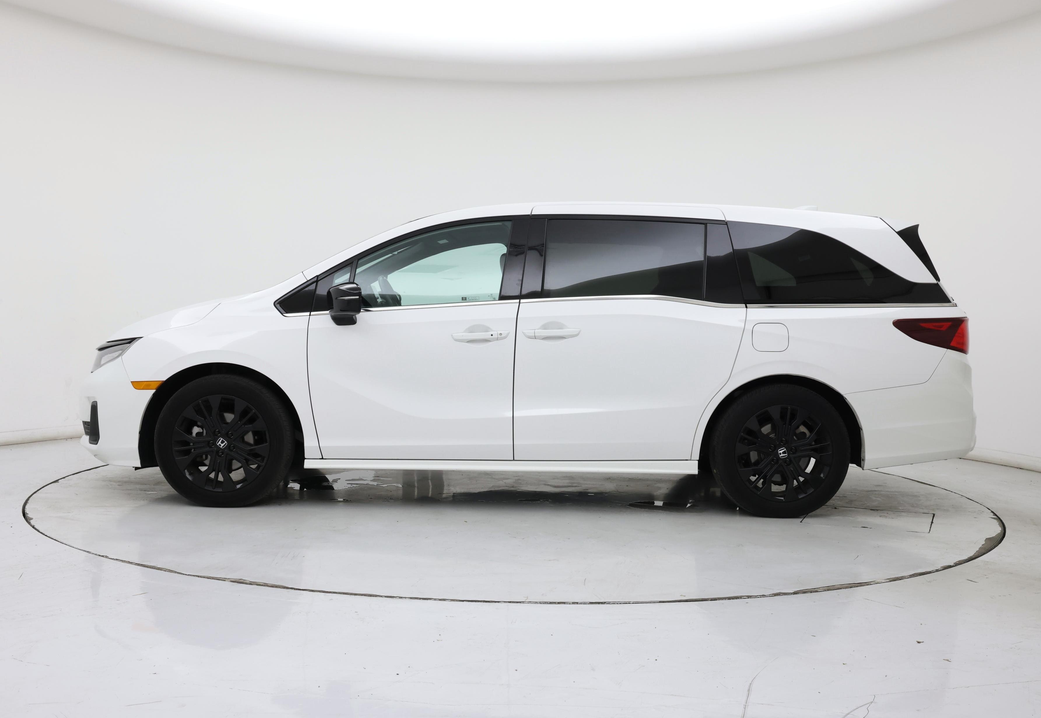 Thumbnail: 2025 Honda Odyssey - 3