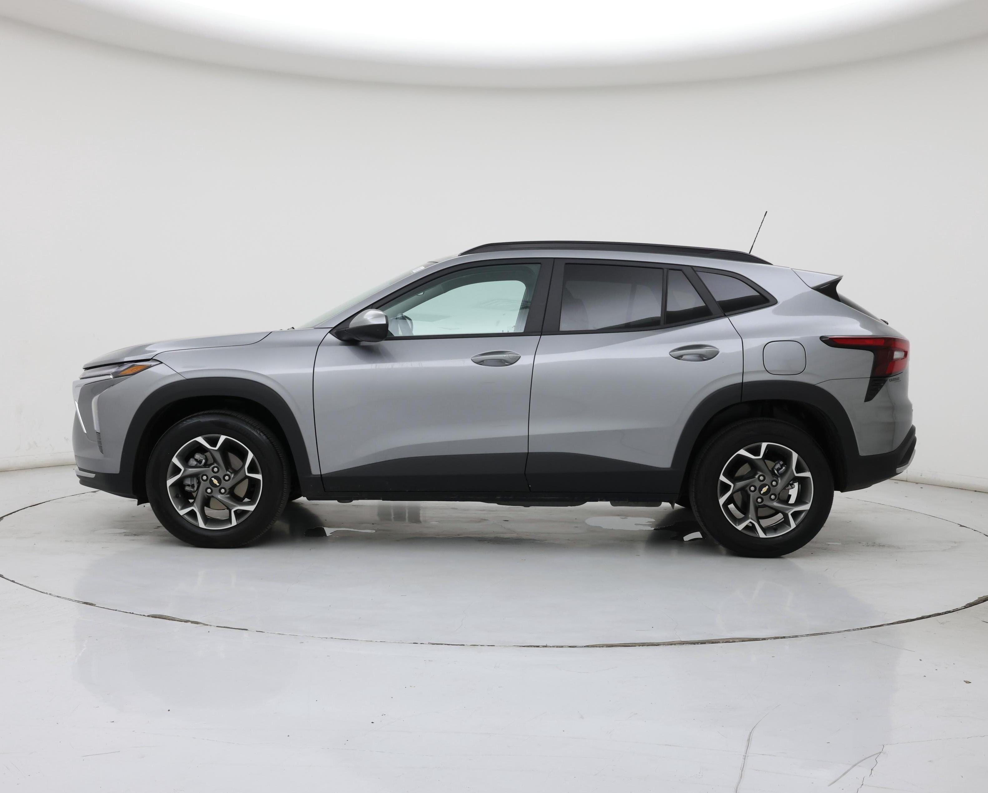 Thumbnail: 2025 Chevrolet Trax - 3