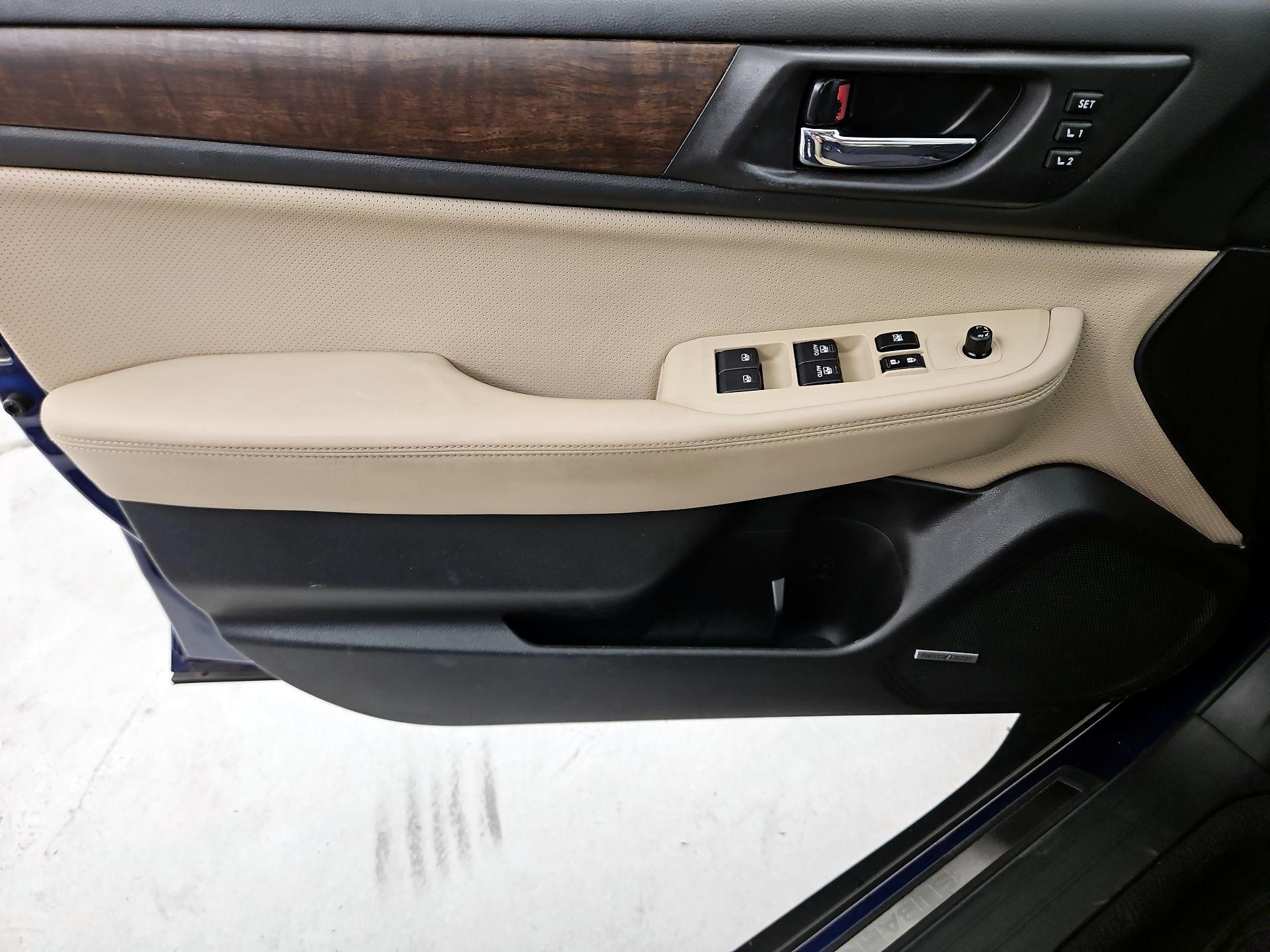 Thumbnail: 2016 Subaru Outback - 12