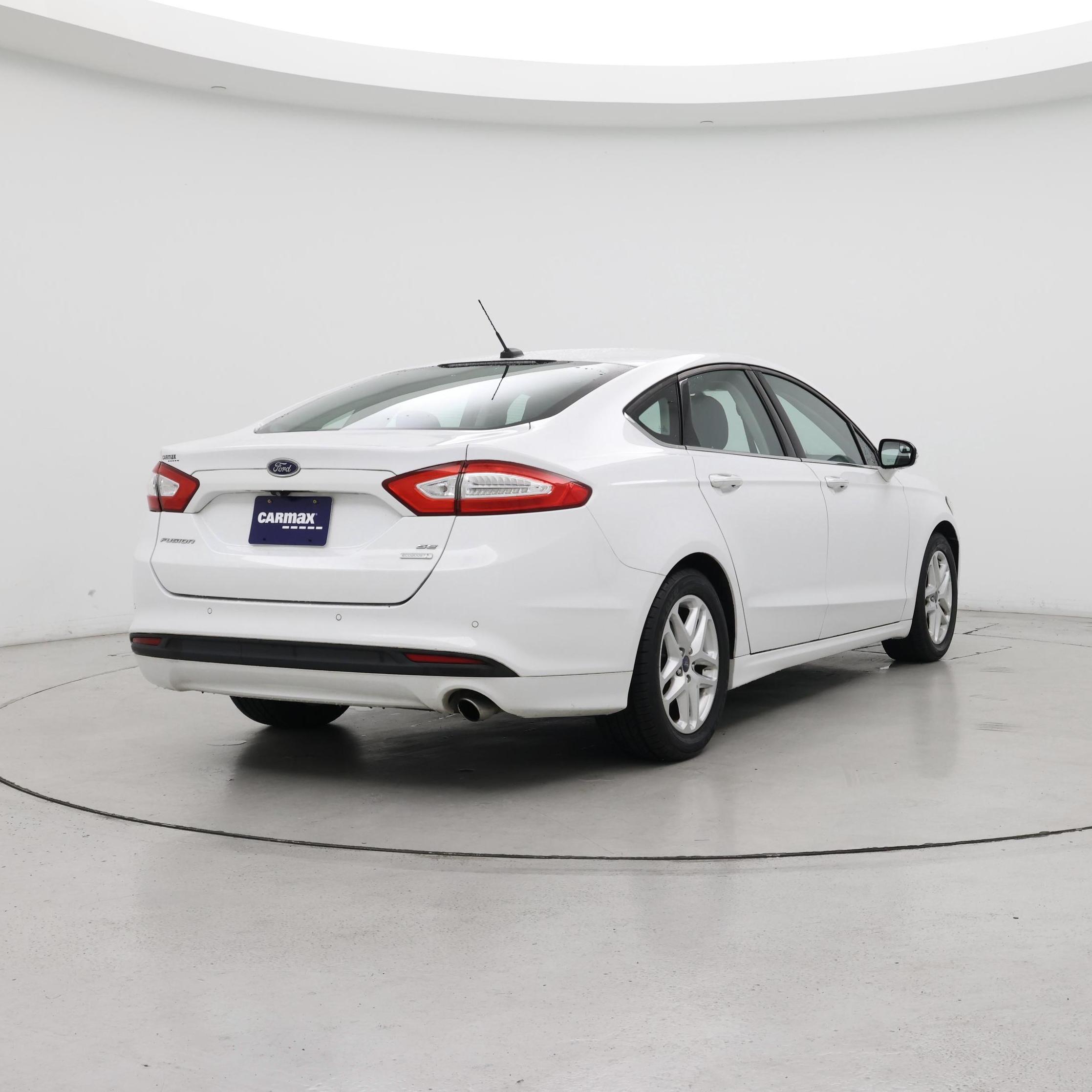Thumbnail: 2015 Ford Fusion - 8