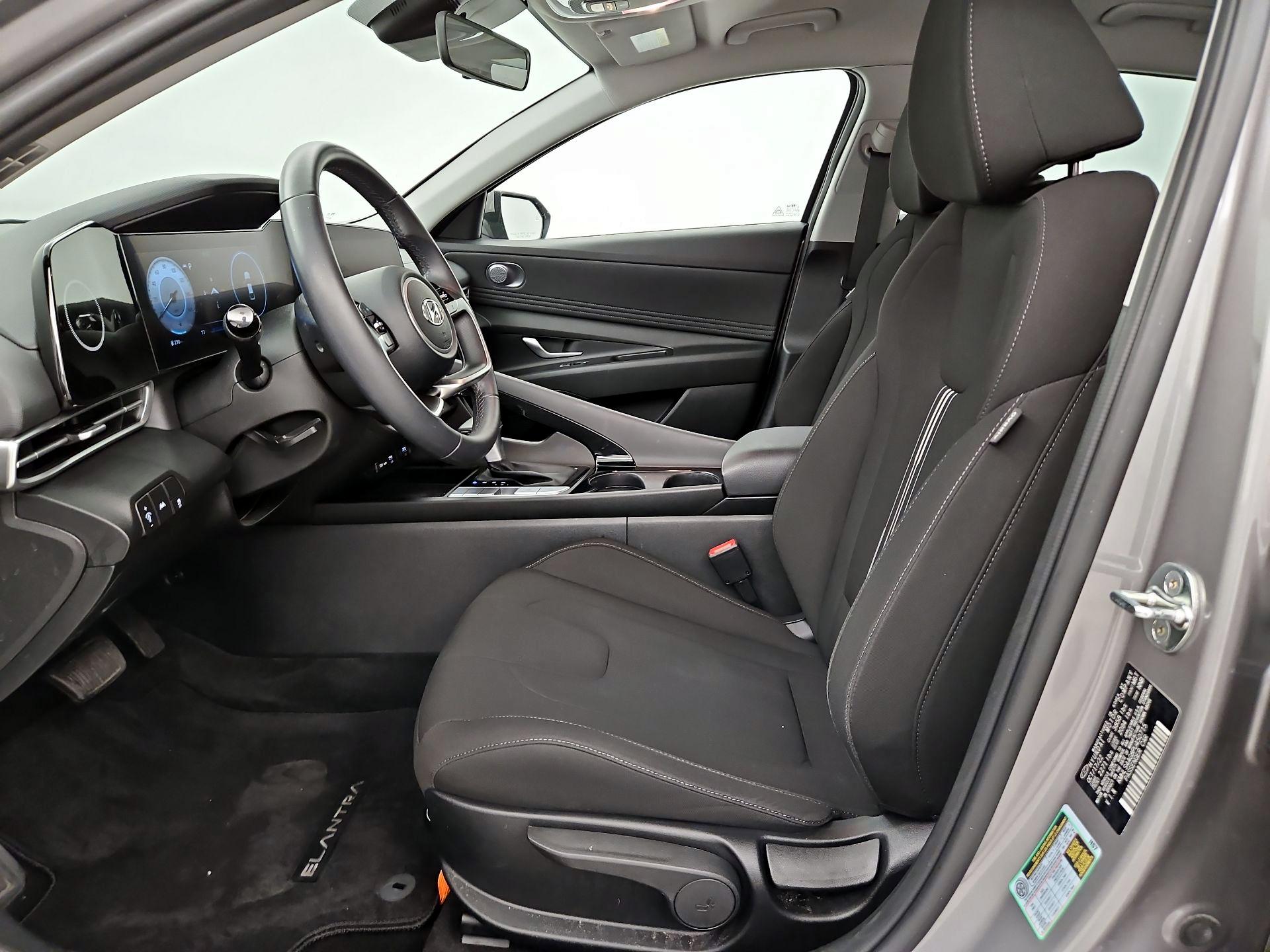 Thumbnail: 2023 Hyundai Elantra - 11