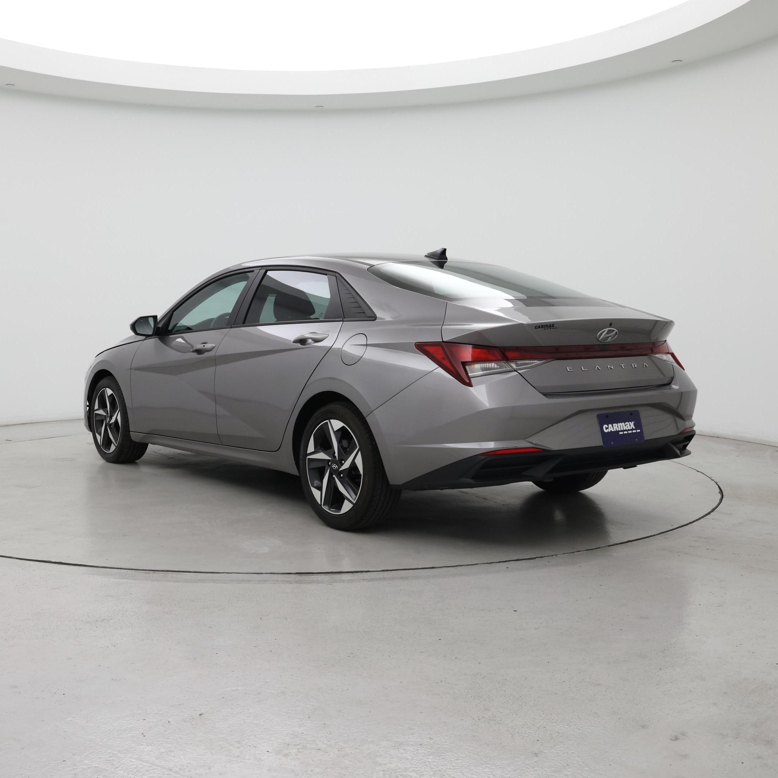Thumbnail: 2023 Hyundai Elantra - 2