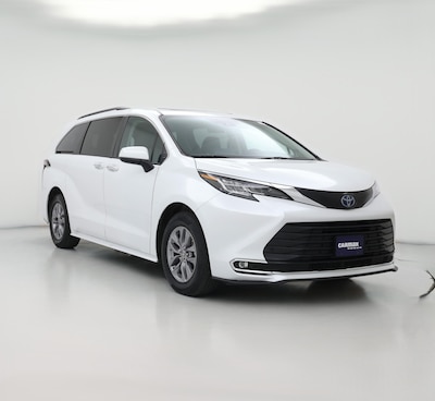 2022 Toyota Sienna Hybrid XLE