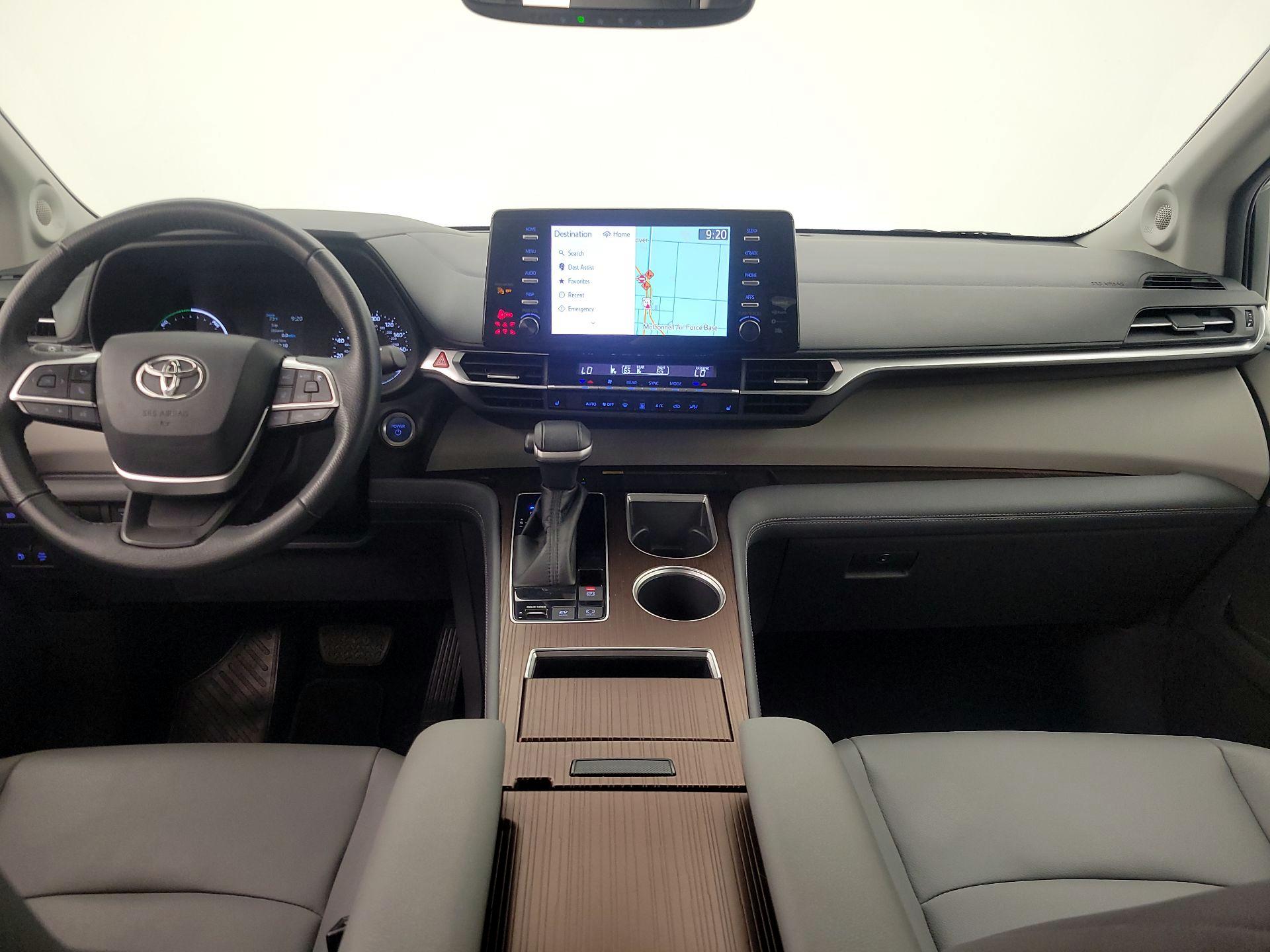 Thumbnail: 2022 Toyota Sienna - 9