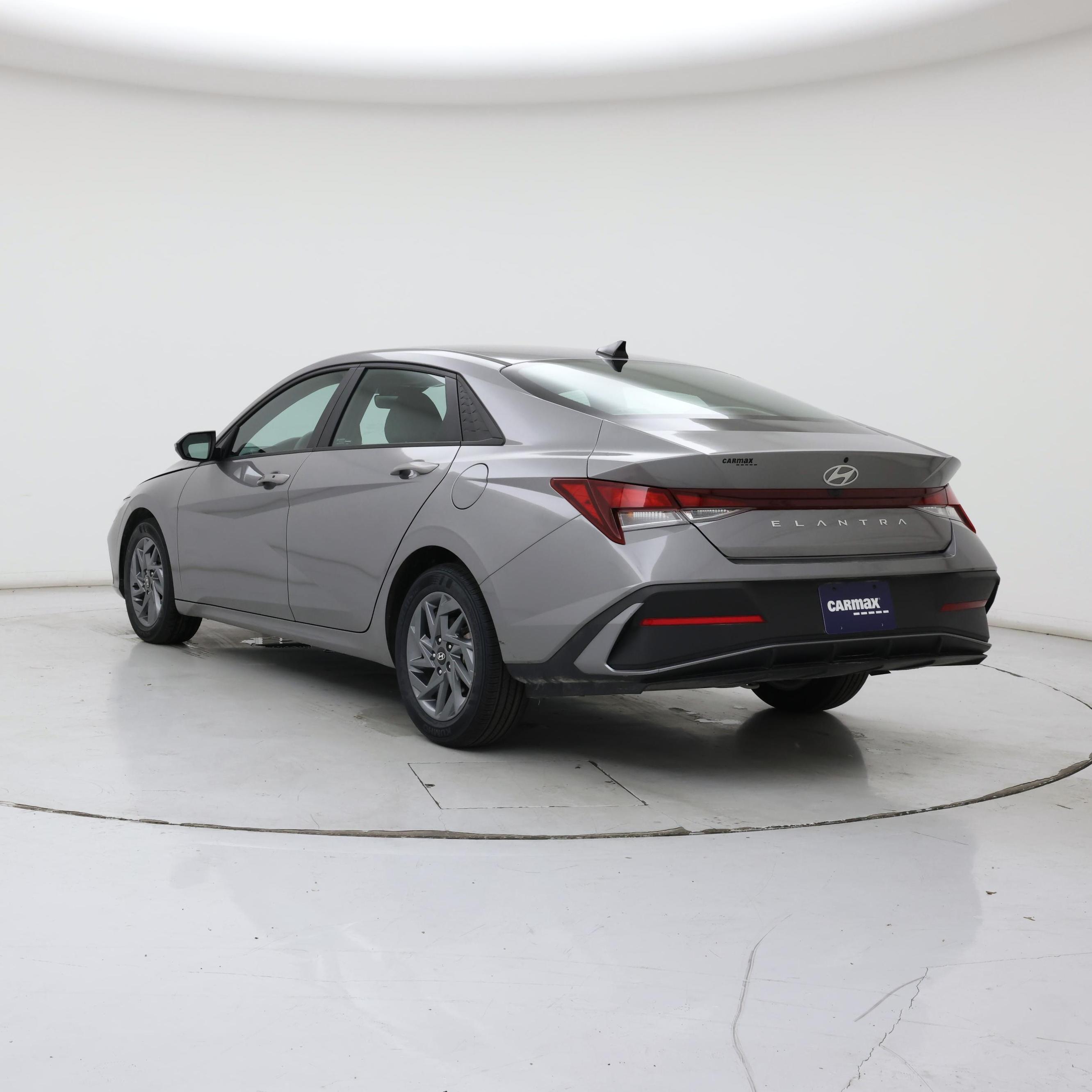 Thumbnail: 2024 Hyundai Elantra - 2