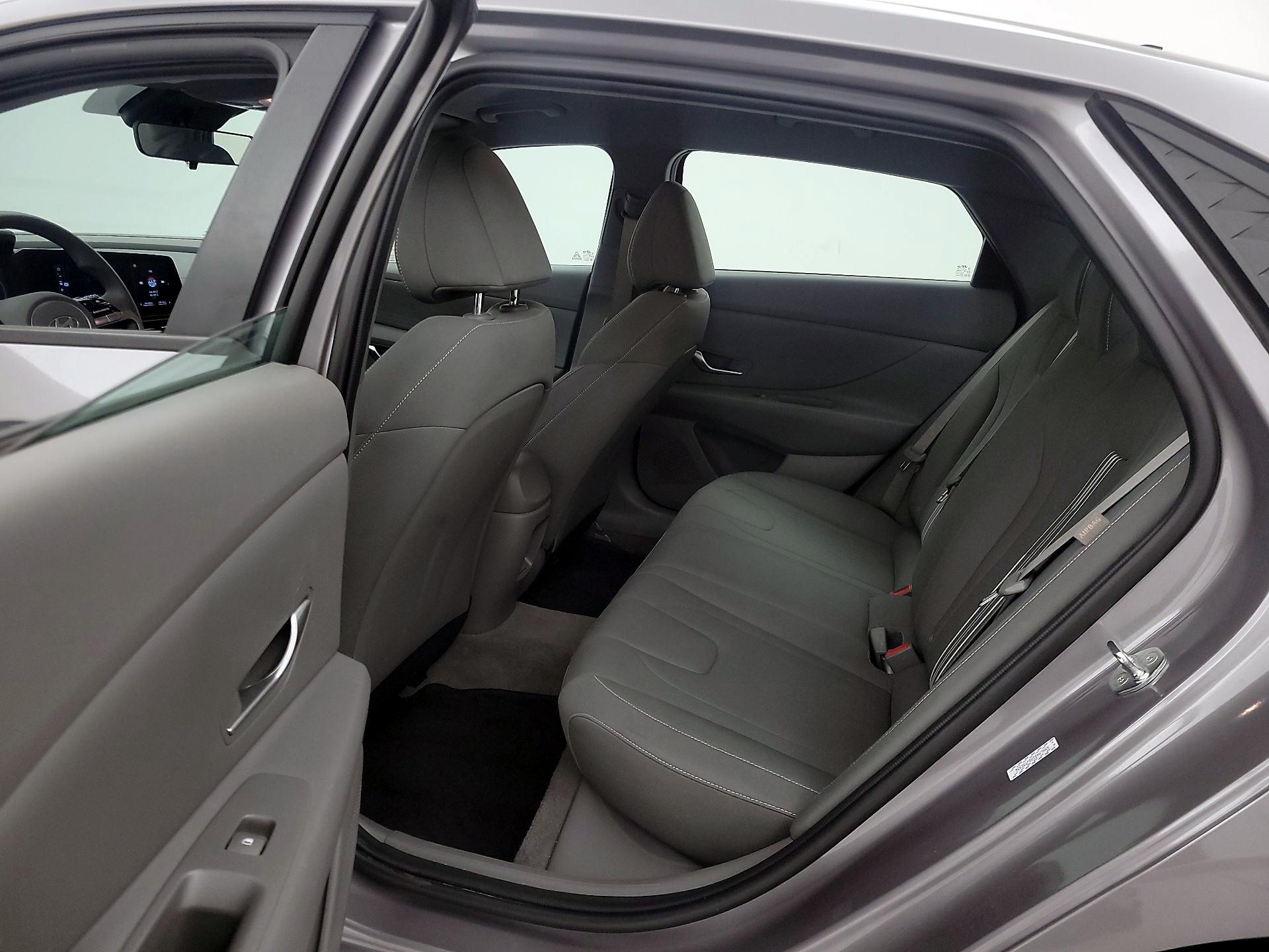 Thumbnail: 2024 Hyundai Elantra - 20