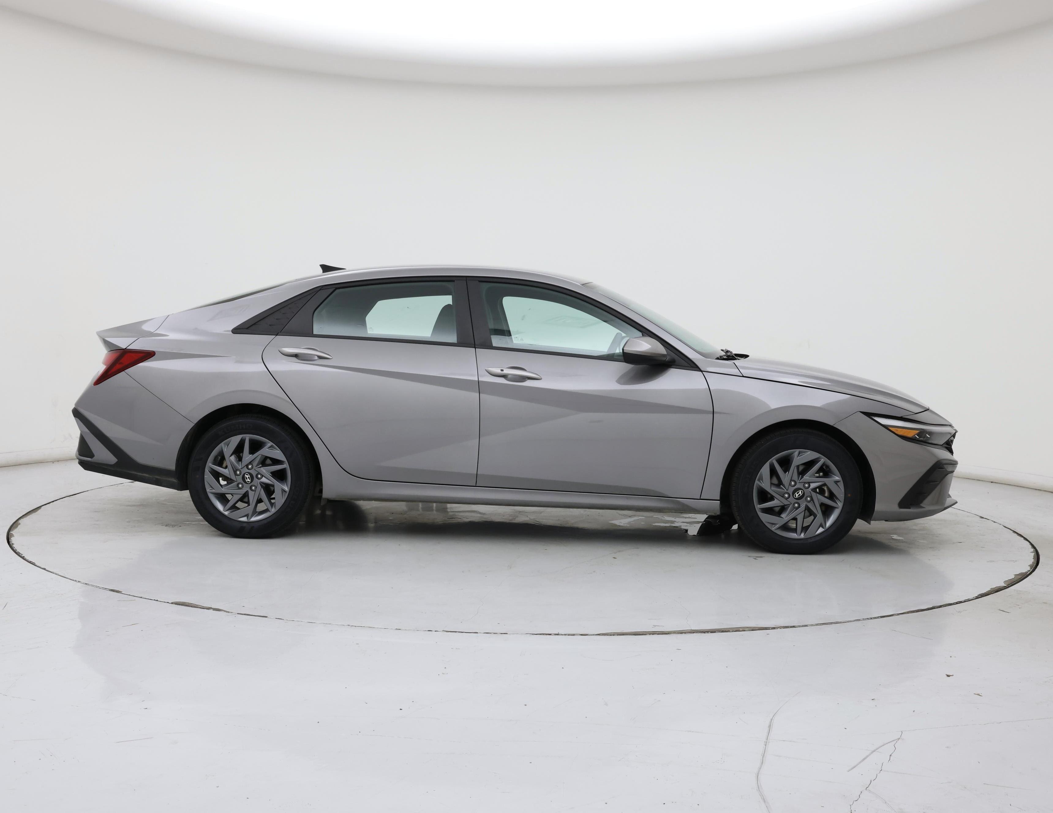Thumbnail: 2024 Hyundai Elantra - 7