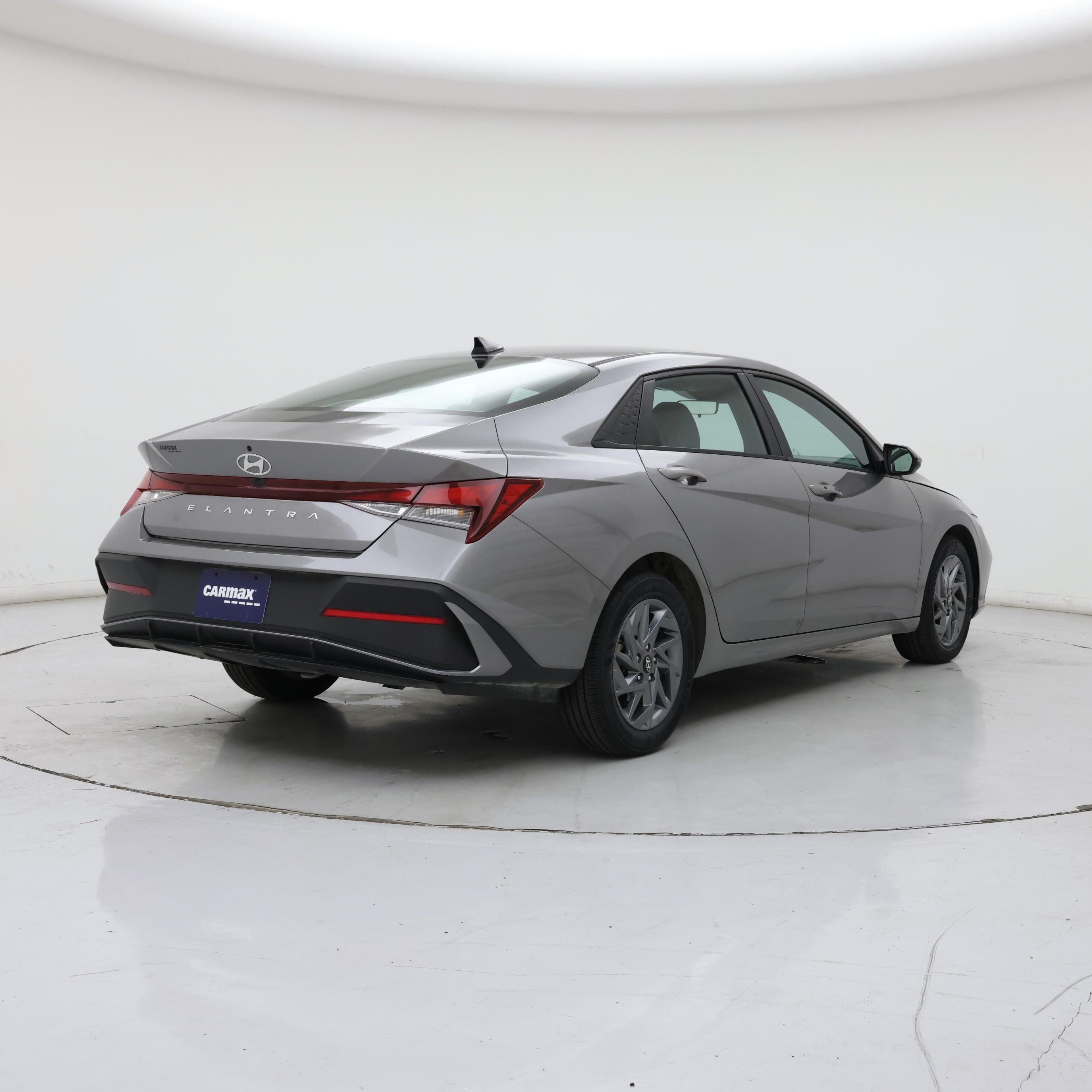 Thumbnail: 2024 Hyundai Elantra - 8