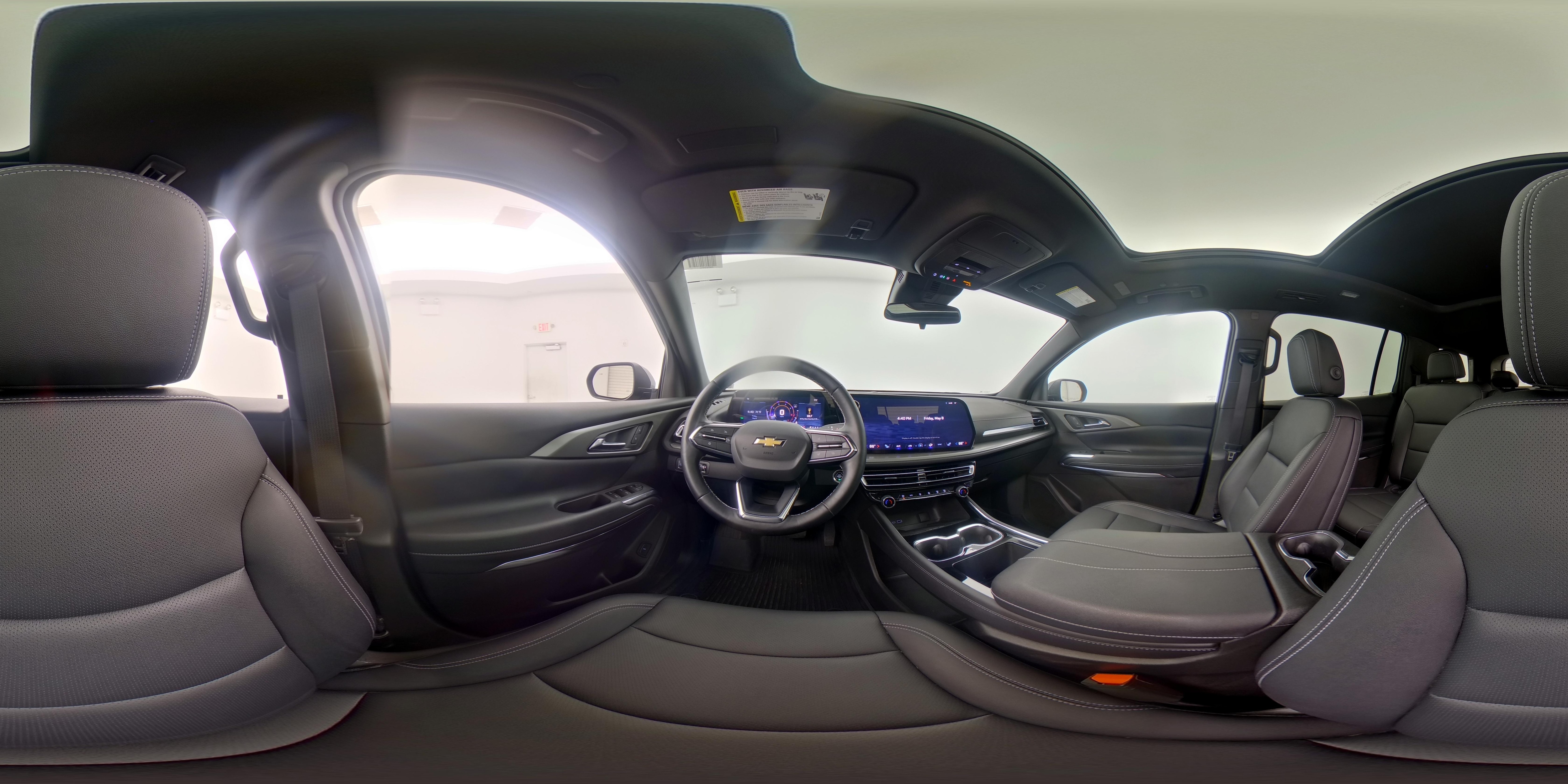 2025 Chevrolet Traverse LT - Photo 29