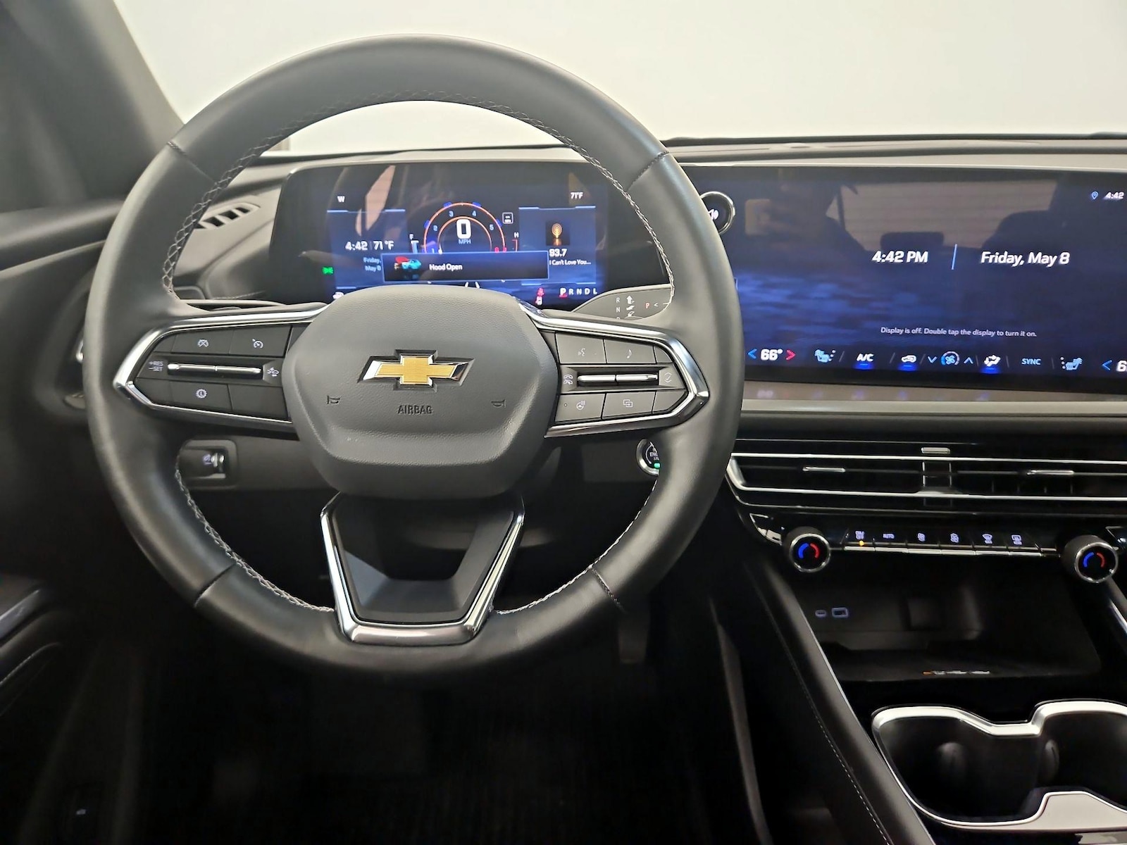 2025 Chevrolet Traverse LT - Photo 11