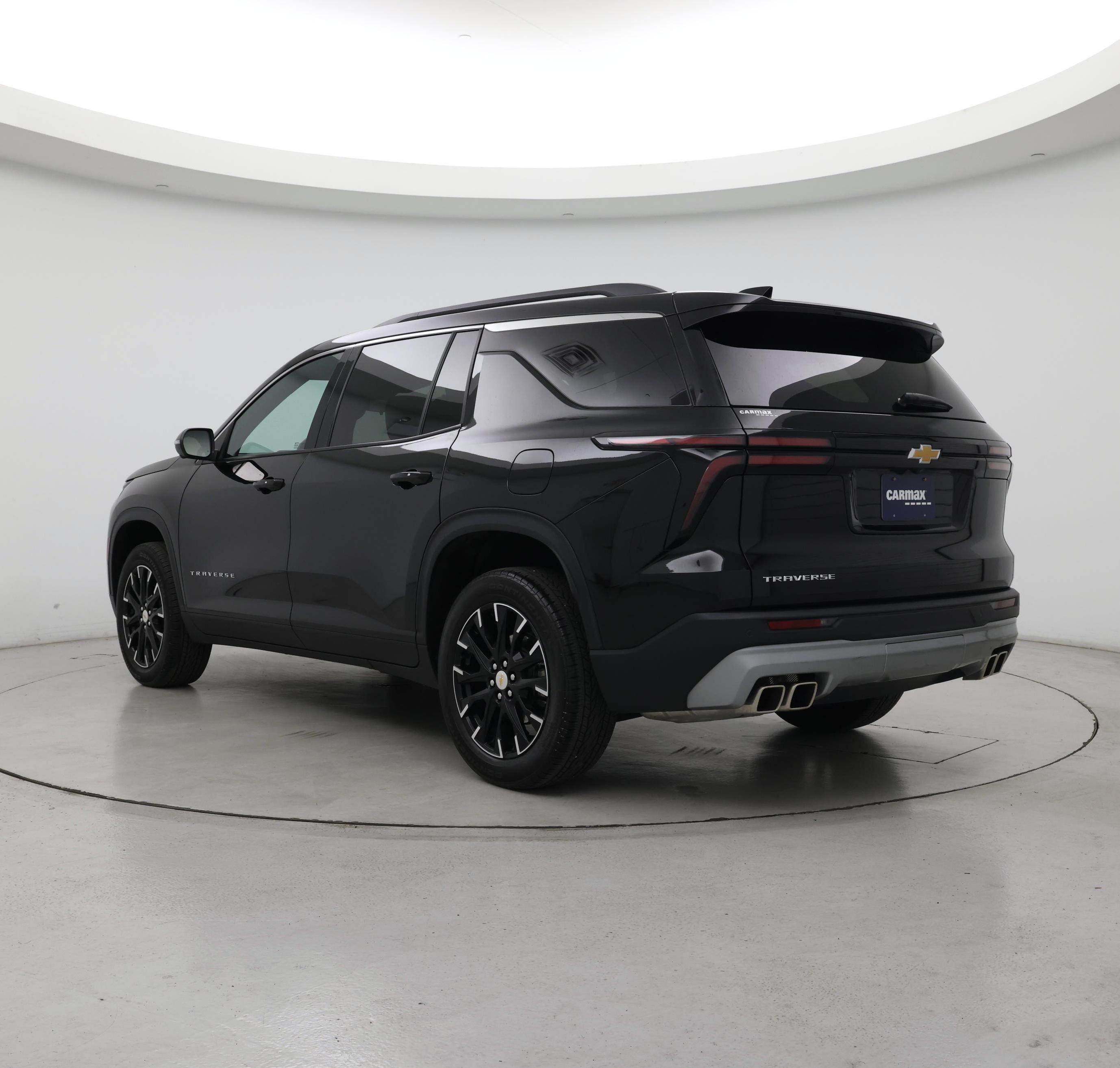 Thumbnail: 2025 Chevrolet Traverse - 2