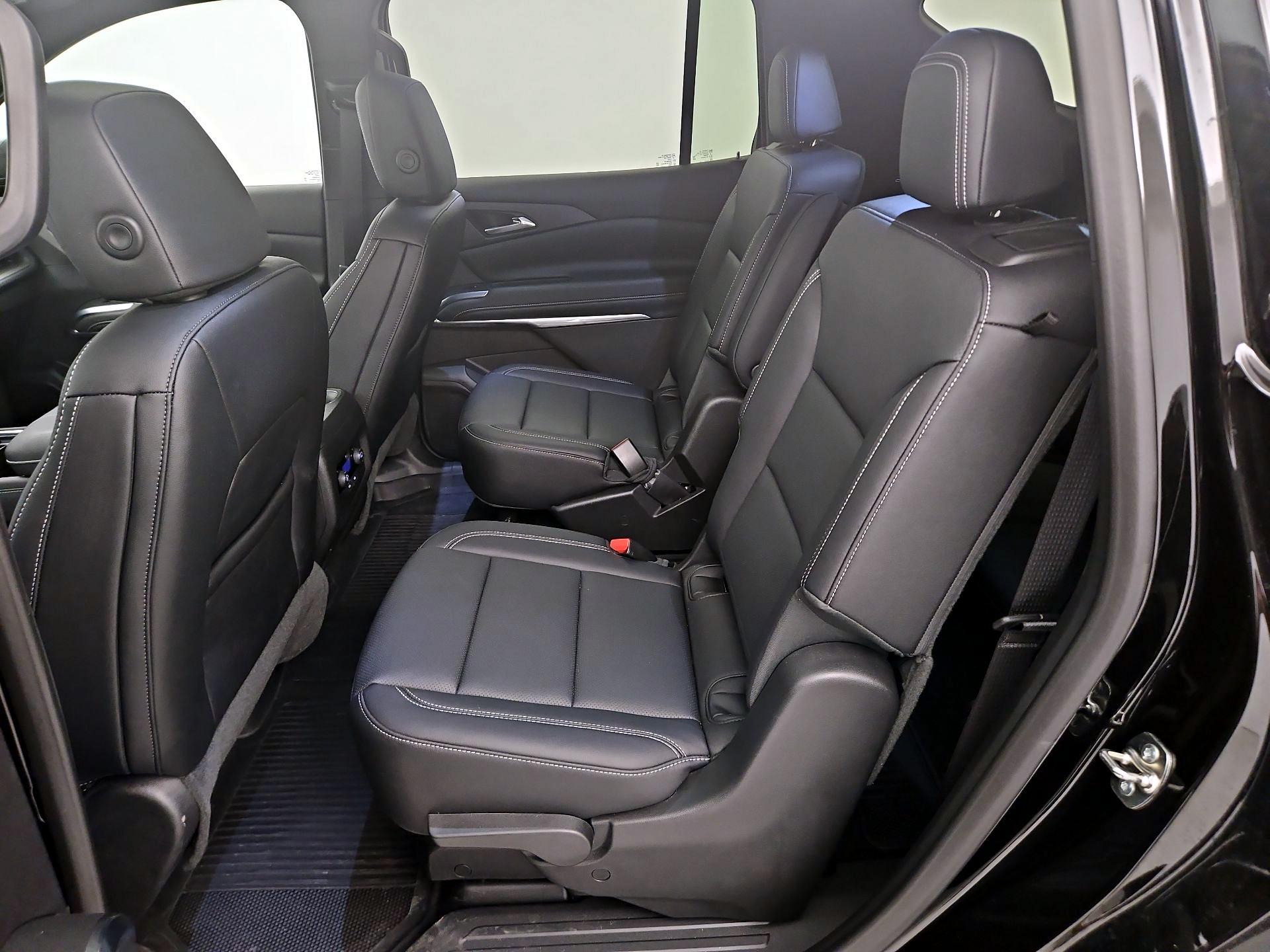 Thumbnail: 2025 Chevrolet Traverse - 20
