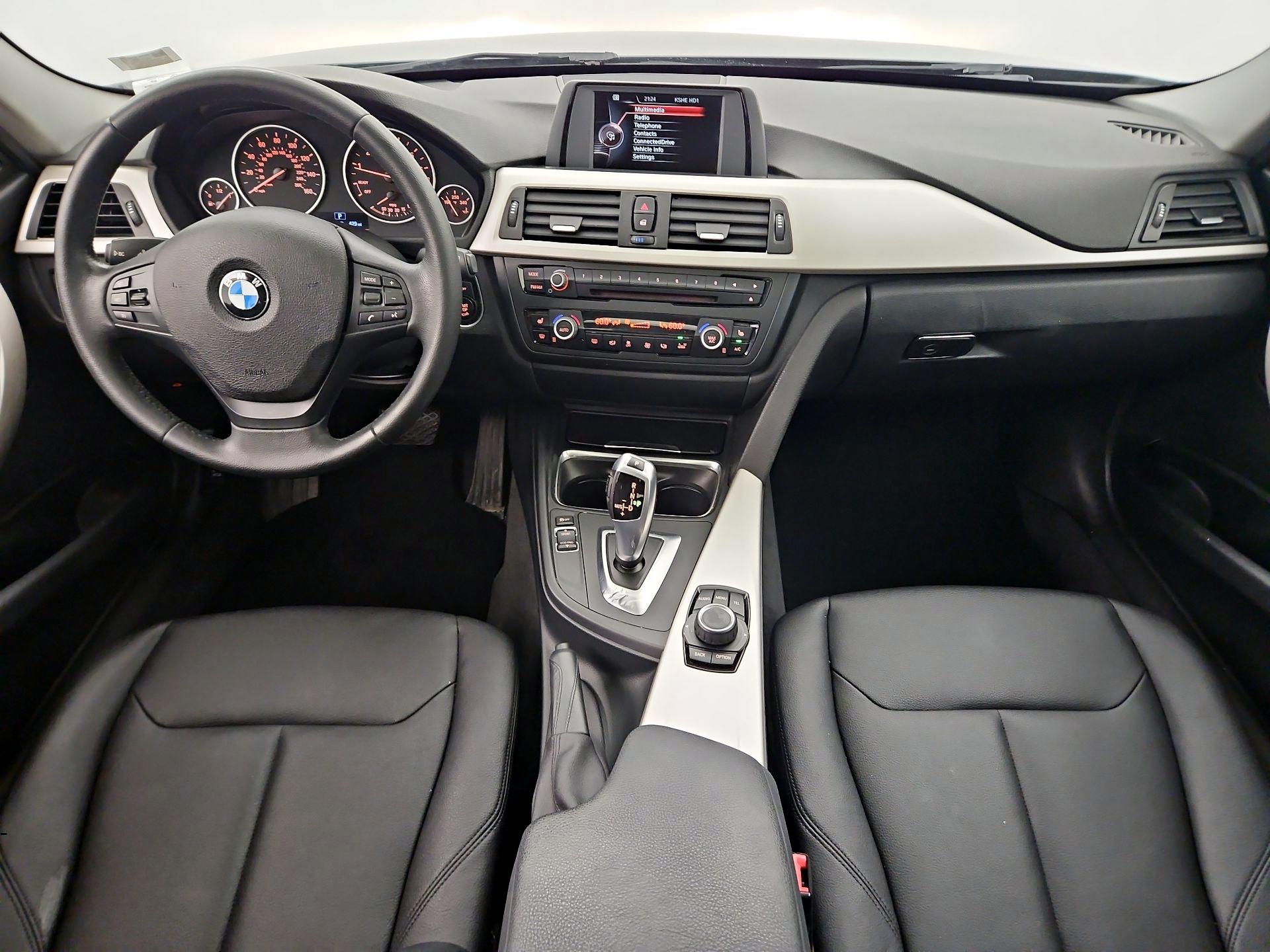Thumbnail: 2015 BMW 3 Series - 9
