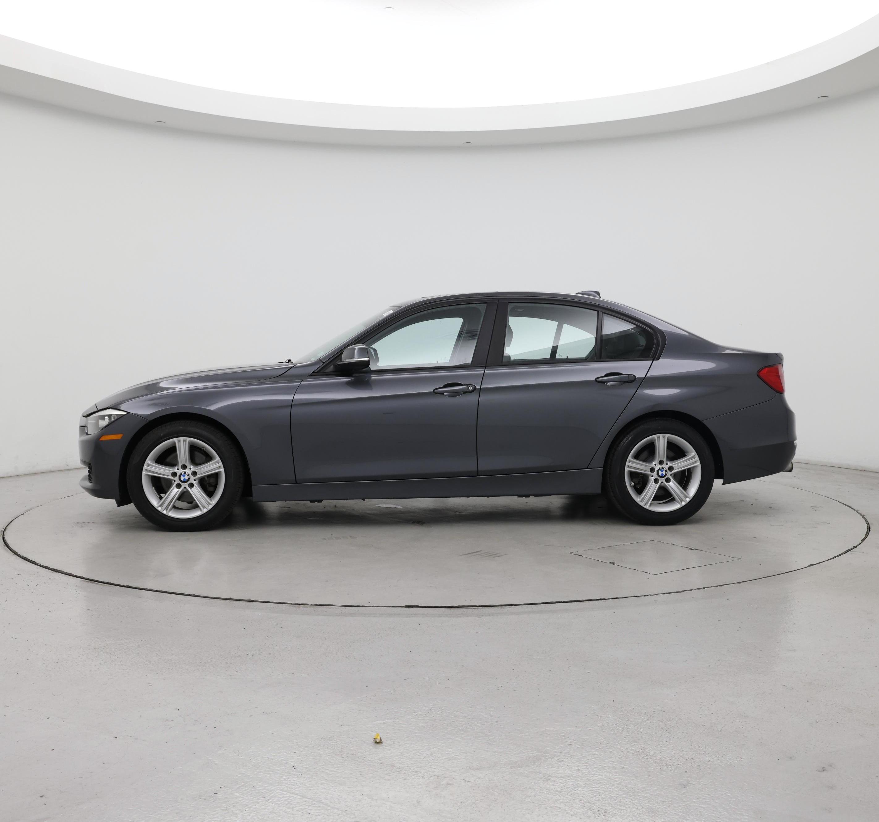 Thumbnail: 2015 BMW 3 Series - 3