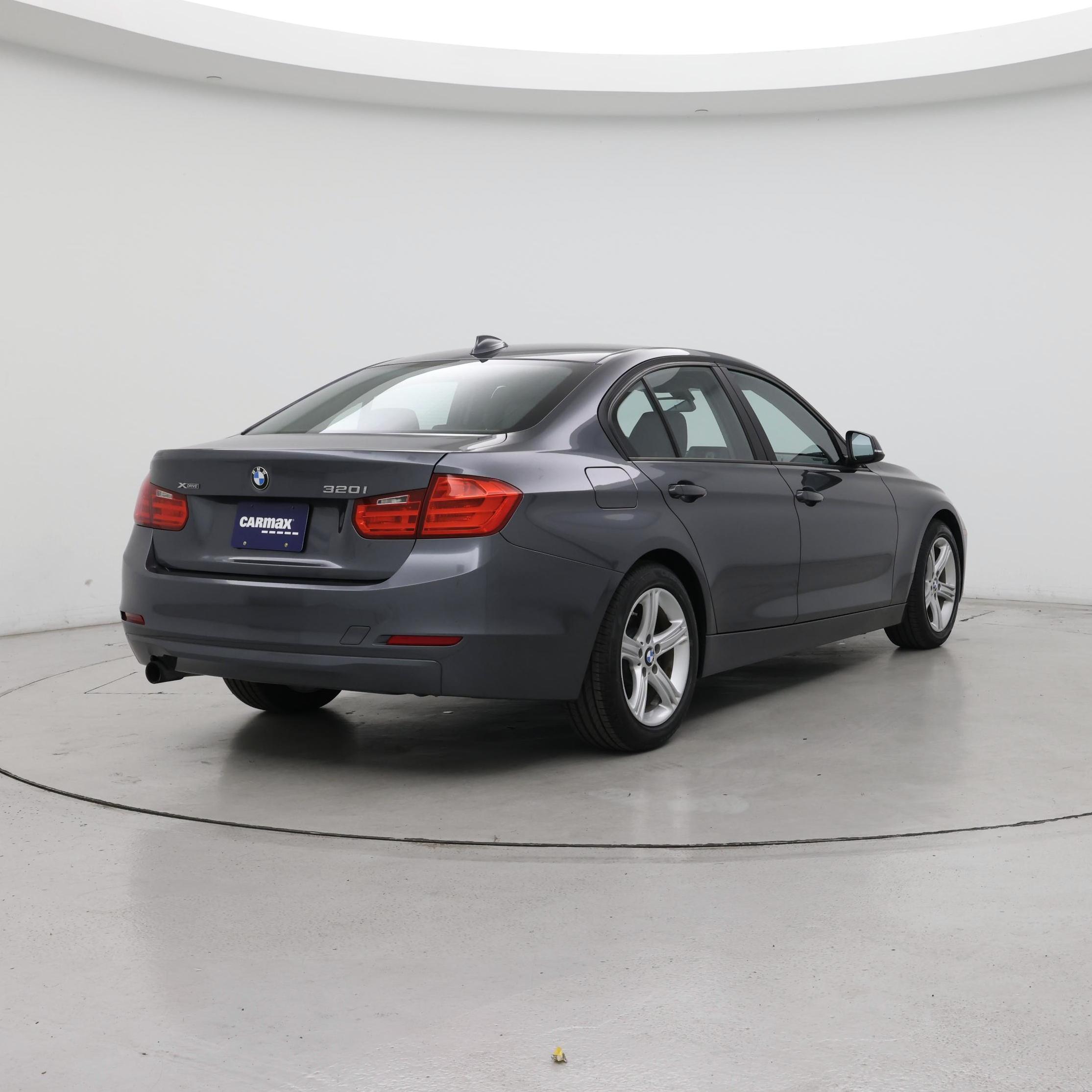 Thumbnail: 2015 BMW 3 Series - 8