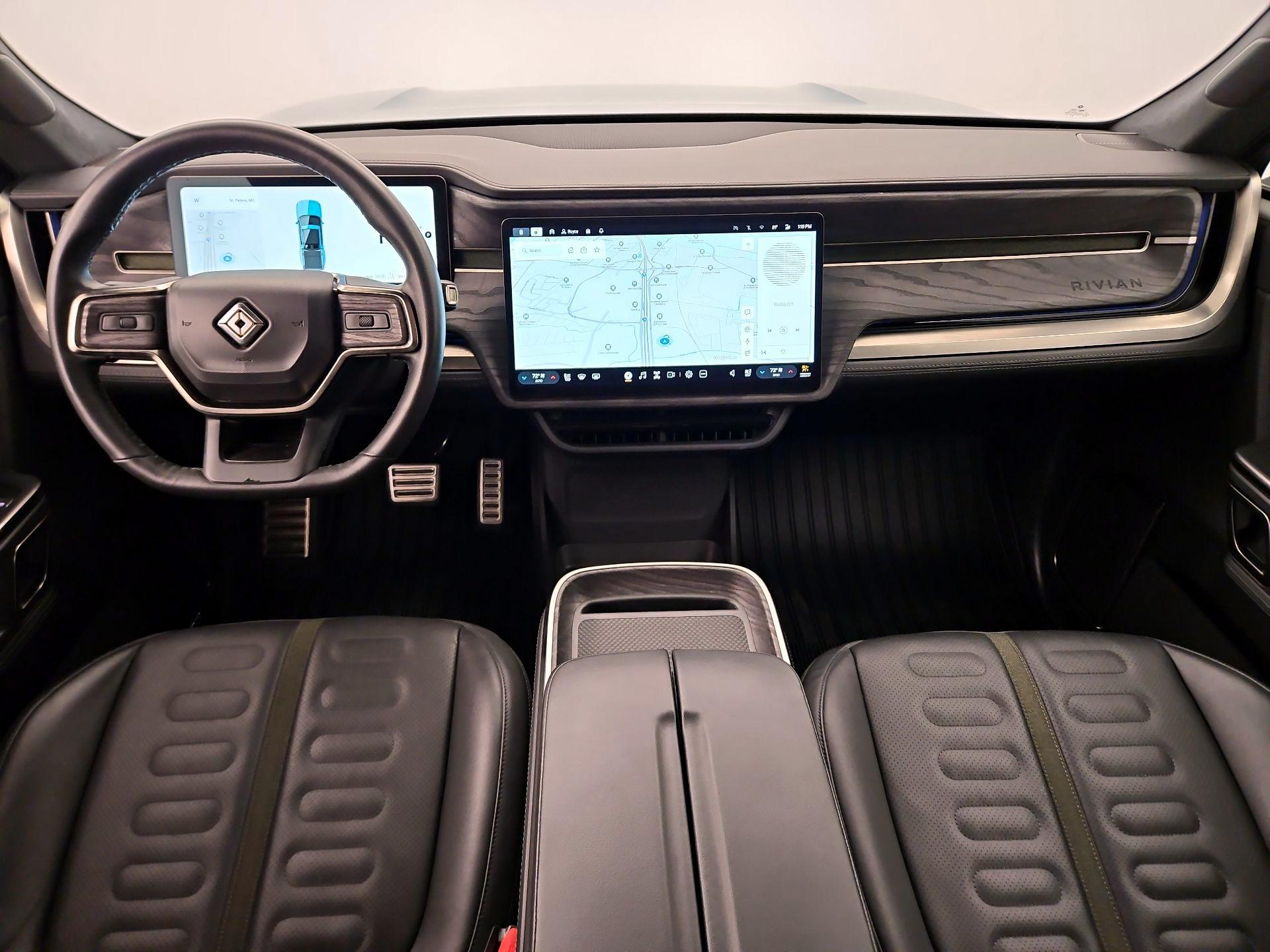 Thumbnail: 2023 Rivian R1T - 9