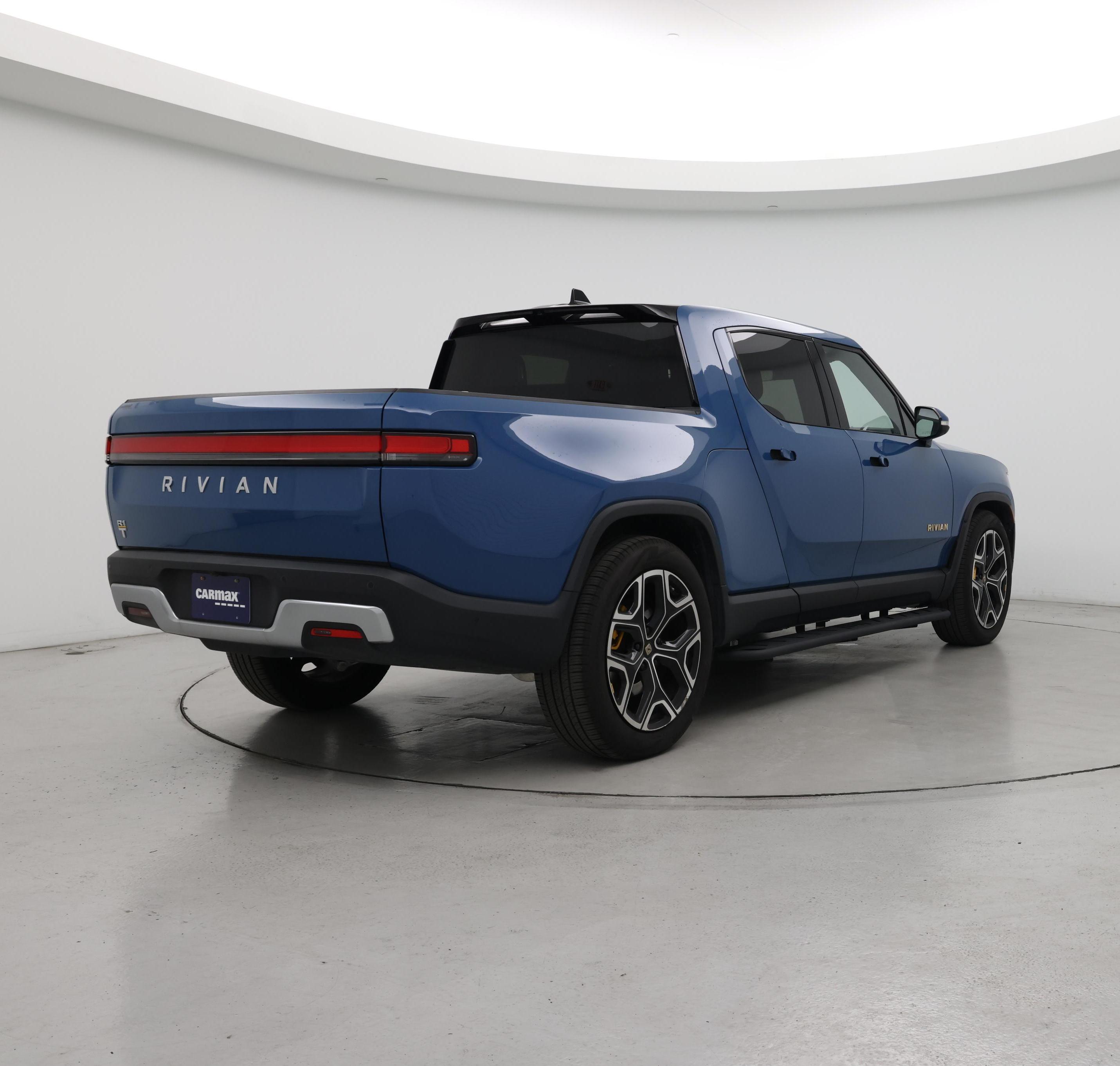 Thumbnail: 2023 Rivian R1T - 8
